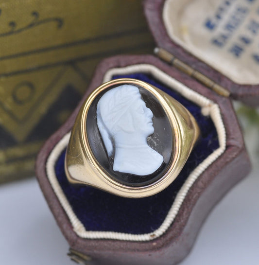 Antique 18ct Gold Onyx Cameo Signet Ring with Dante Portrait