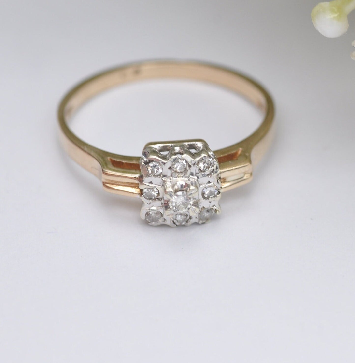 Vintage 9ct Gold Diamond Engagement Ring 1981