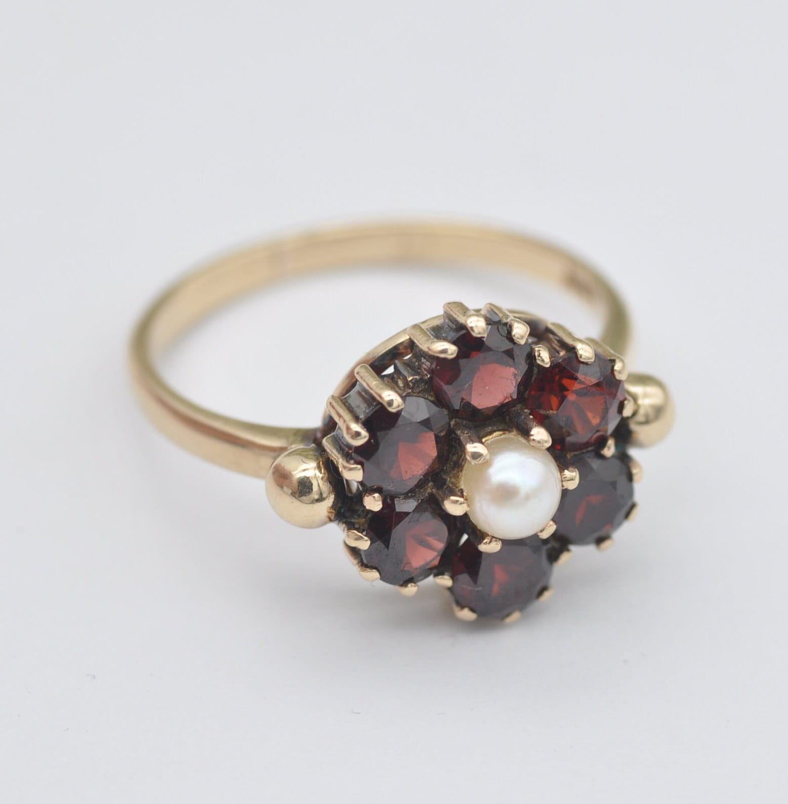 Vintage 9ct Gold Garnet Pearl Flower Cluster Ring - Mid-Century Victorian Revival | UK Size - M 1/2 | US Size - 6 1/2