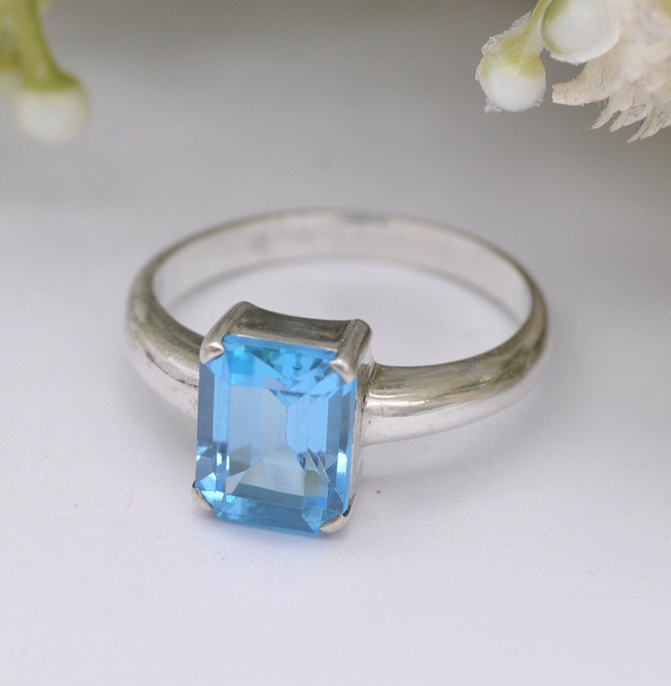 Sterling Silver Blue Stone Square Solitaire Ring - UK Size - R / US Size - 8 1/2