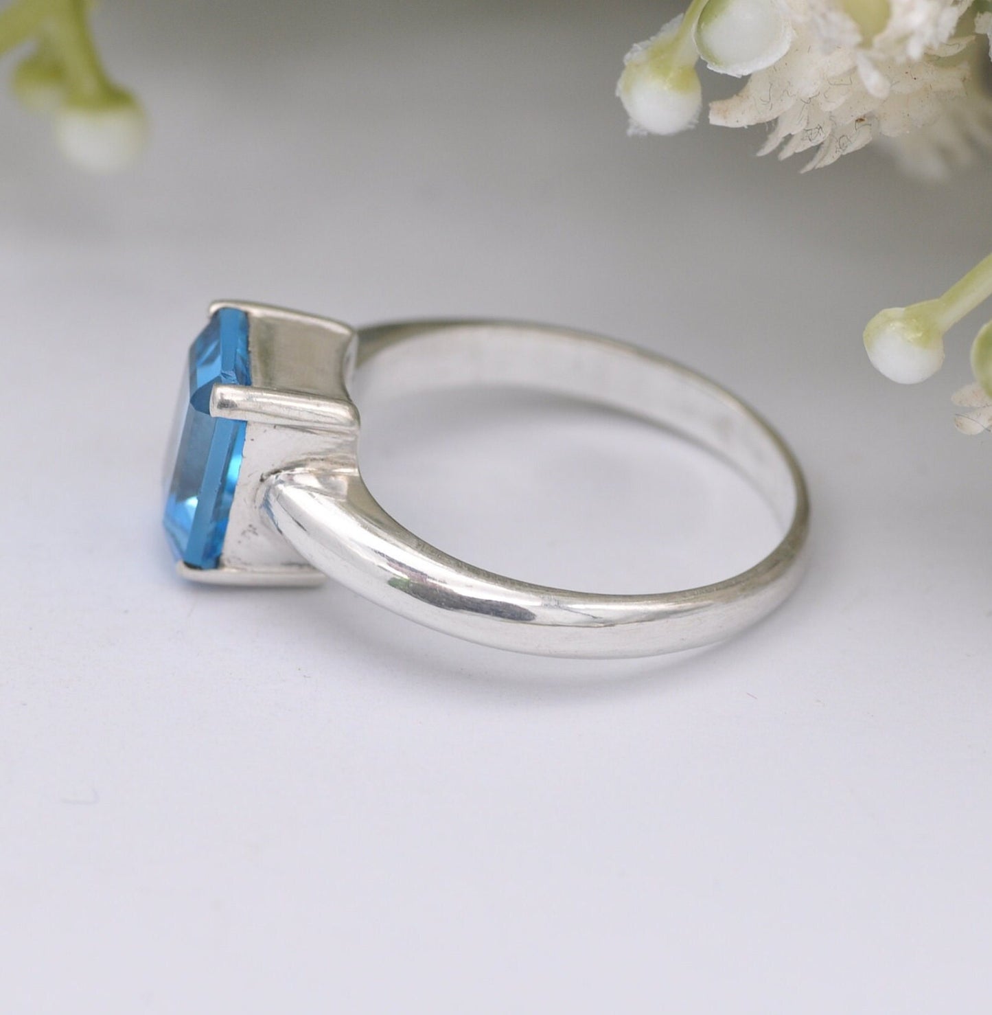 Sterling Silver Blue Stone Square Solitaire Ring - UK Size - R / US Size - 8 1/2