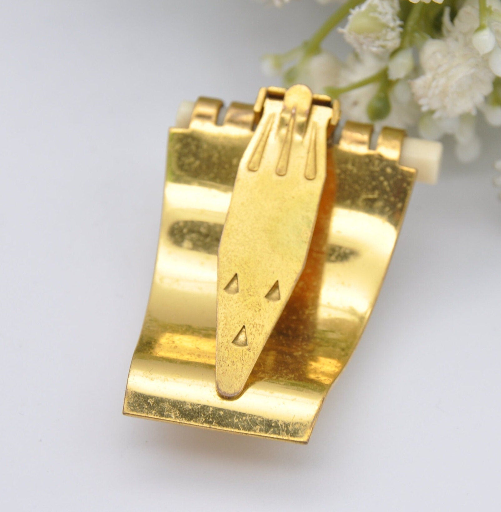Vintage Jean Painlevé Seahorse Dress Clip - Art Deco L’Hippocampe Jewellery | Galalith Early Plastic