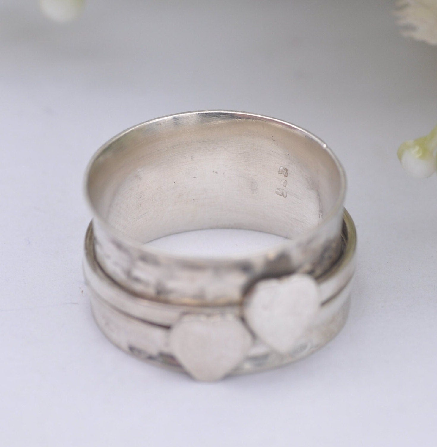 Vintage Sterling Silver Heart Spinning Ring - Silver Fidget Ring | UK Size - R | US Size - 8 3/4