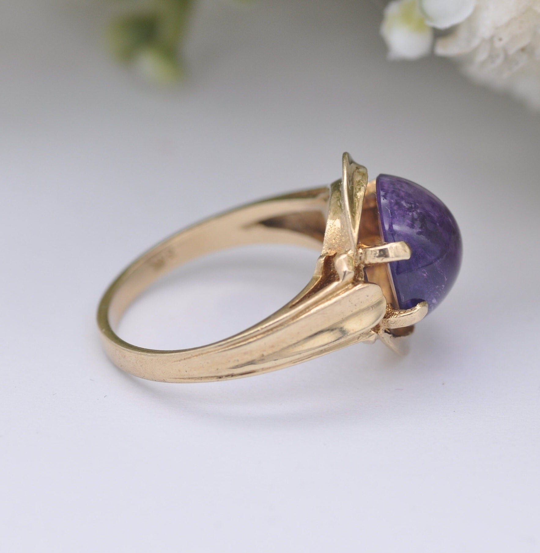 Vintage 9ct Gold Amethyst Ring 1989 - Unusual Cabochon Amethyst | UK Size - K | US Size - 5 1/4