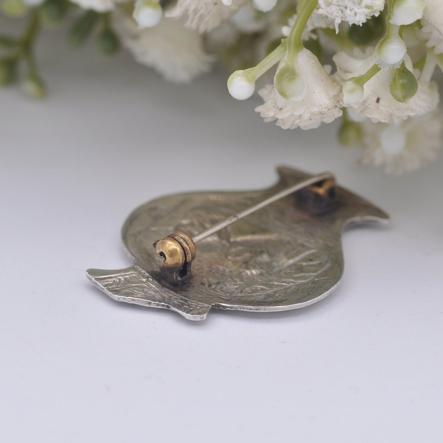 Vintage Silver Leda and the Swan Brooch - Greek Vase | Classical Urn | Ancient Myth Imagery