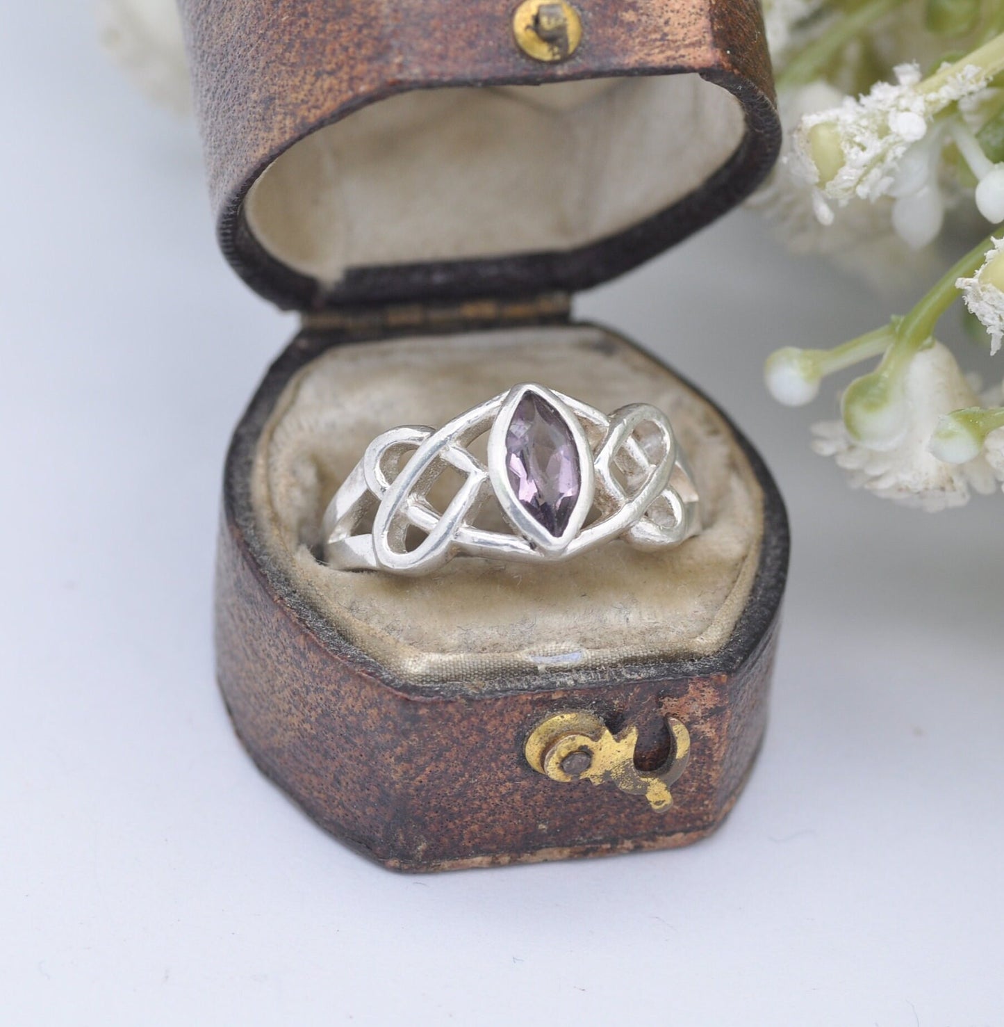 Vintage Sterling Silver Amethyst Celtic Ring - Quatrefoil Knot Twist Band | UK Size - O | US Size - 7 1/4