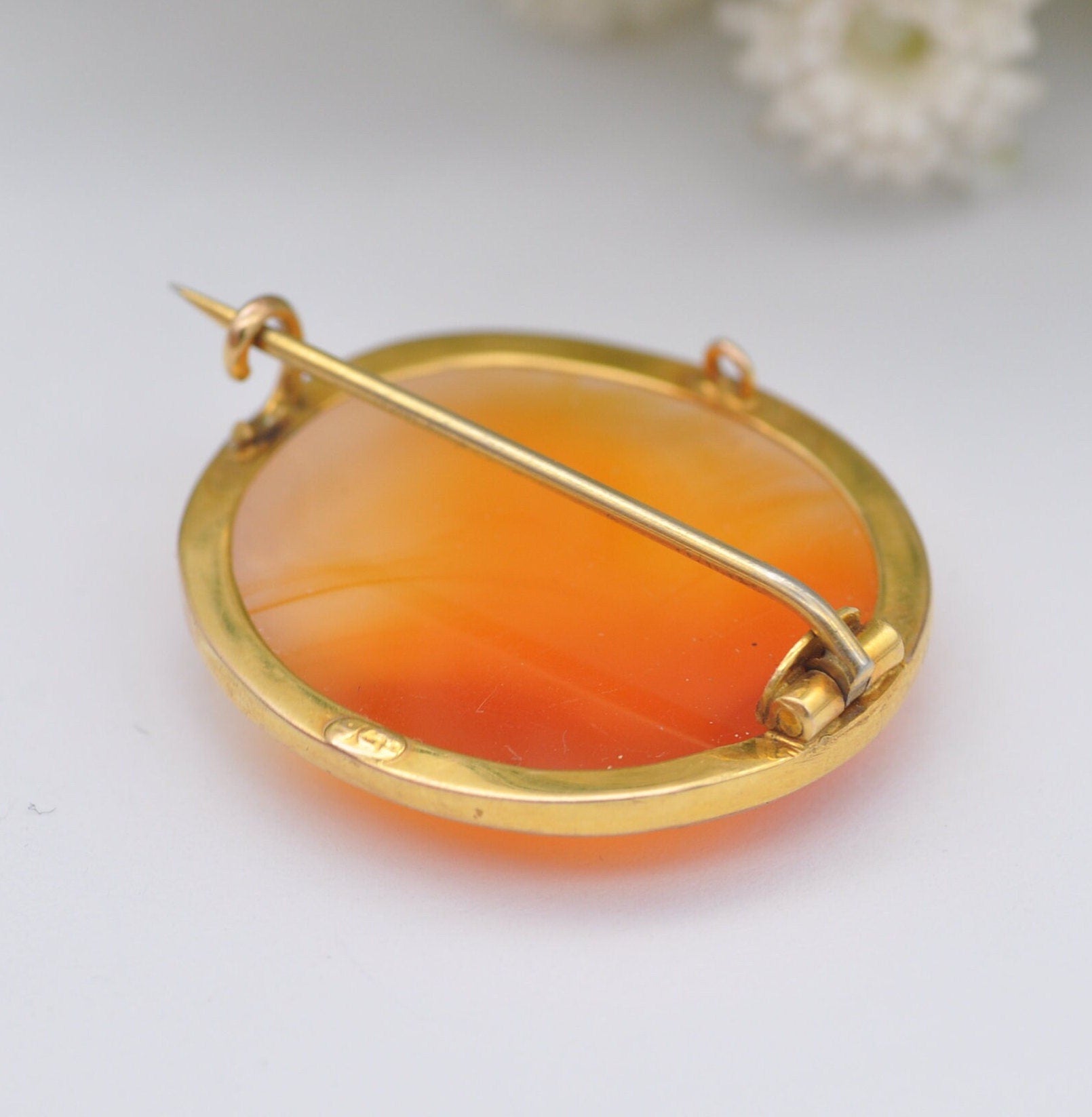 Antique Victorian 9ct Gold Carnelian Brooch - Circle Cabochon