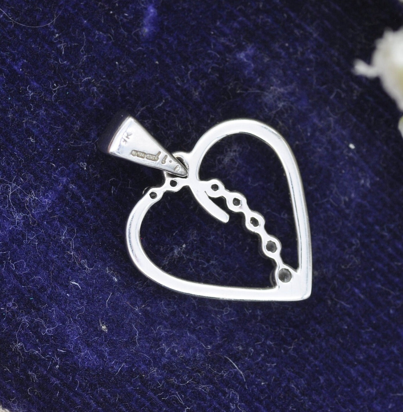 Vintage 9ct White Gold Diamond Heart Pendant