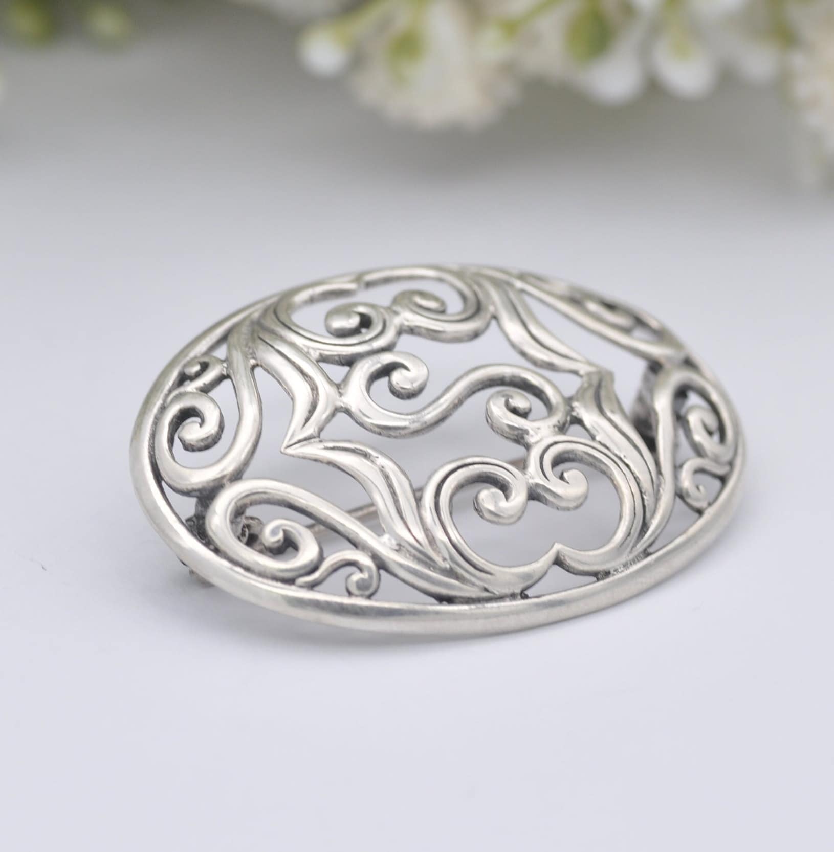 Vintage Sterling Silver Openwork Scrolling Brooch - Oval Ornate Design