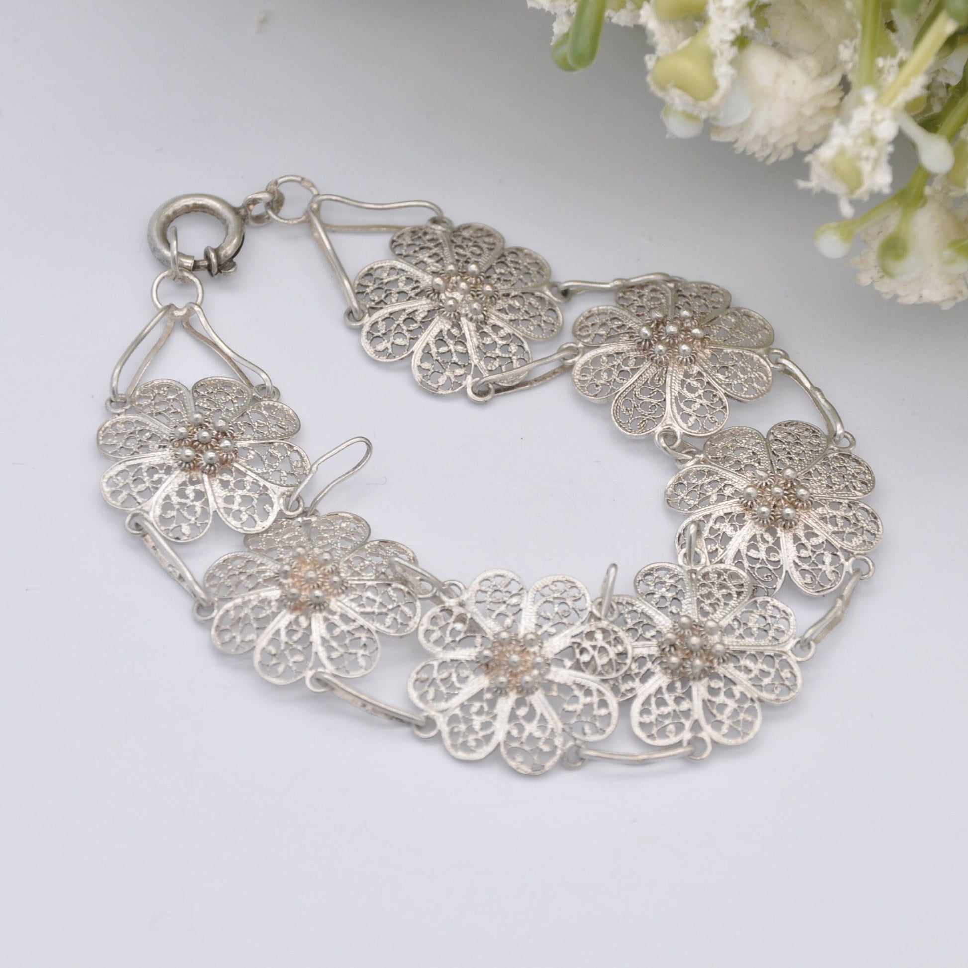 Vintage Sterling Silver Filigree Flower Panel Bracelet - Delicate White Silver
