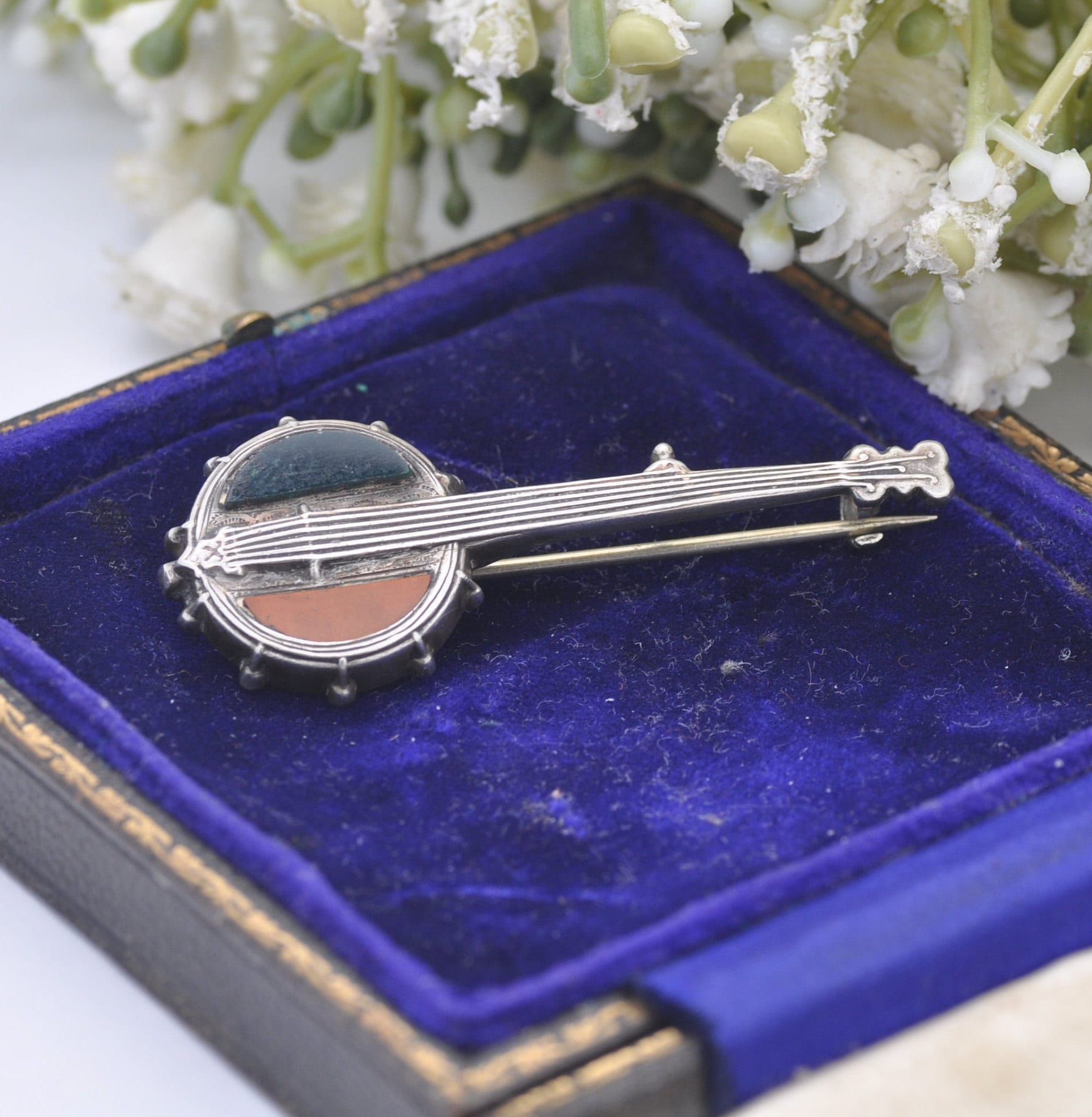 Antique Sterling Silver Jasper Banjo Brooch - Novelty Victorian Musical Instrument Jewellery | Scottish Gemstone Brooch