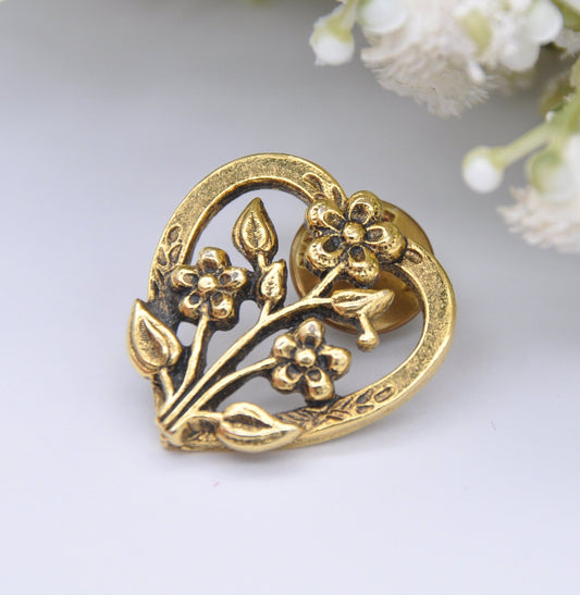 Vintage Camco Gold Tone Flower Pin Brooch