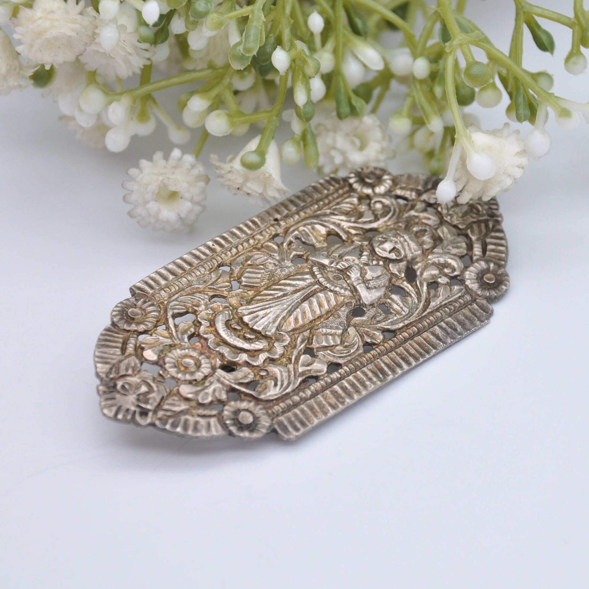 Vintage Indonesian Brooch with Lion Head Mounts - Silver Tone | Engraved Openwork