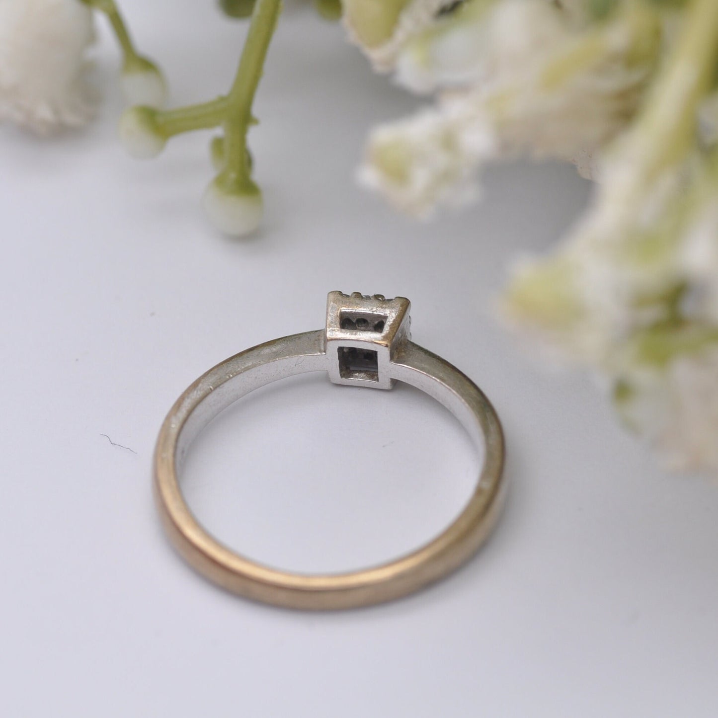 Vintage 9ct White Gold Diamond Engagement Ring - 0.15 Carats | UK Size - O | US Size - 7