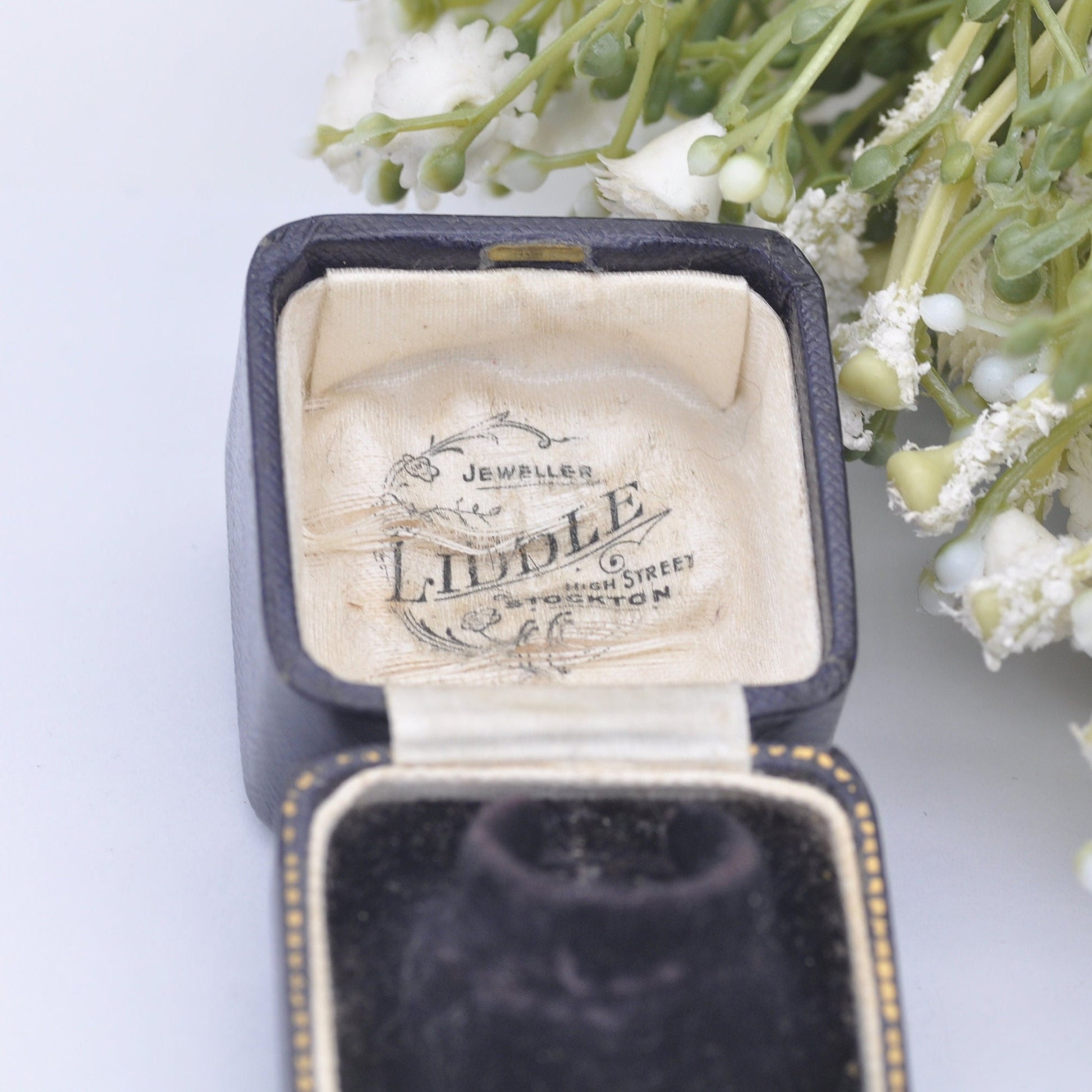Antique Liddle Ring Box with Raised Setting - Stockton Jewellers | Silk and Velvet Lined