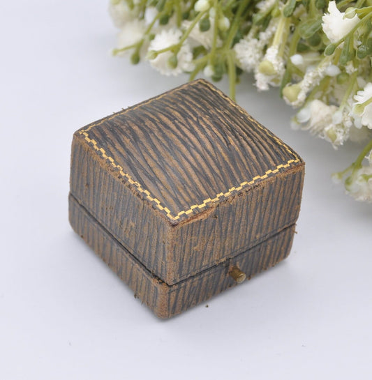 Antique Leather Ring Box with Gold Tooling - Bakers Jewel Casket Wigan Jewellers | Silk and Velvet Lined