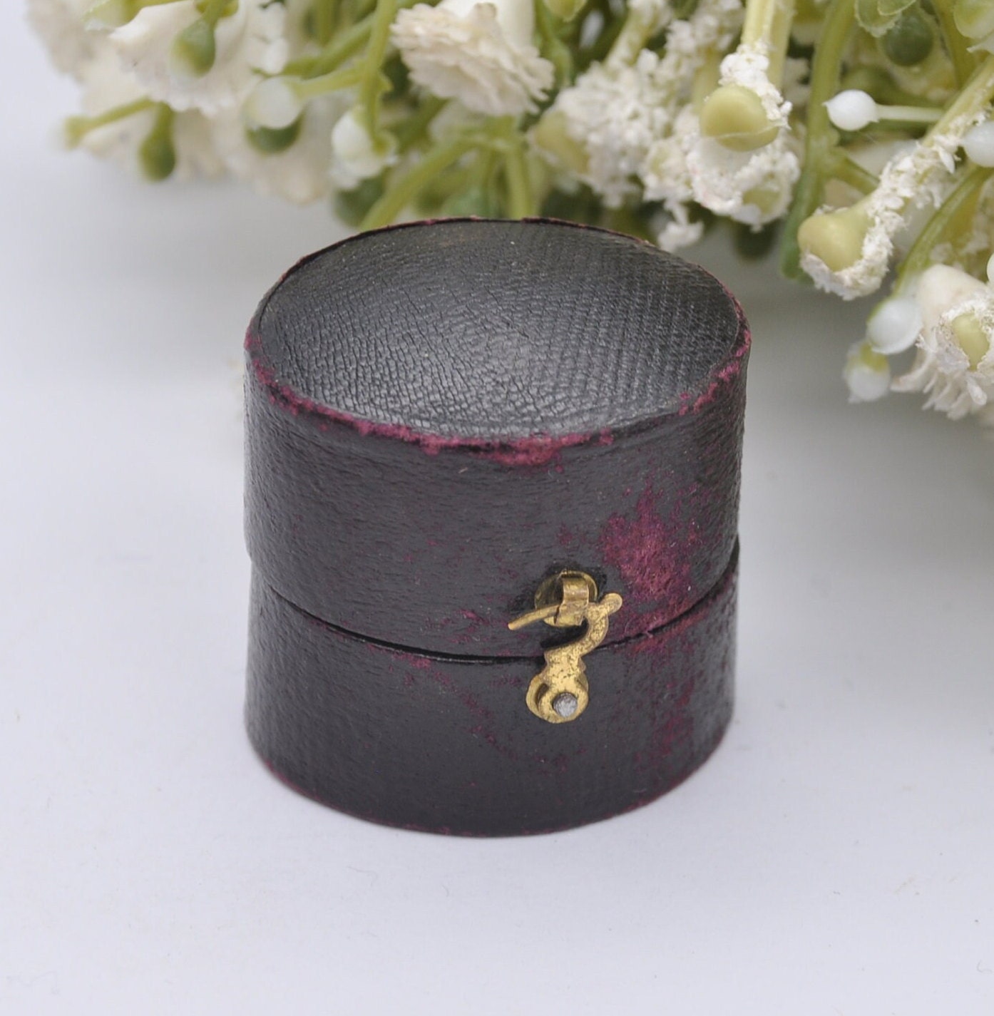 Antique Leather Oval Ring Box with Clasp Front - Pearce Nottingham Jewellers | Silk and Velvet Lined