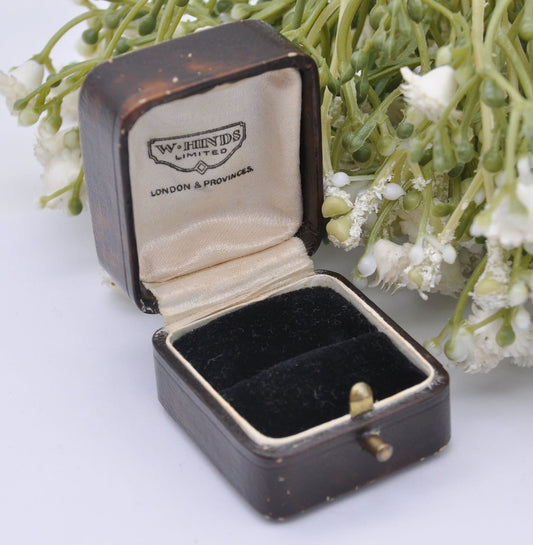 Vintage Leather Ring Box - W. Hinds London Jewellers | Silk and Velvet Lined
