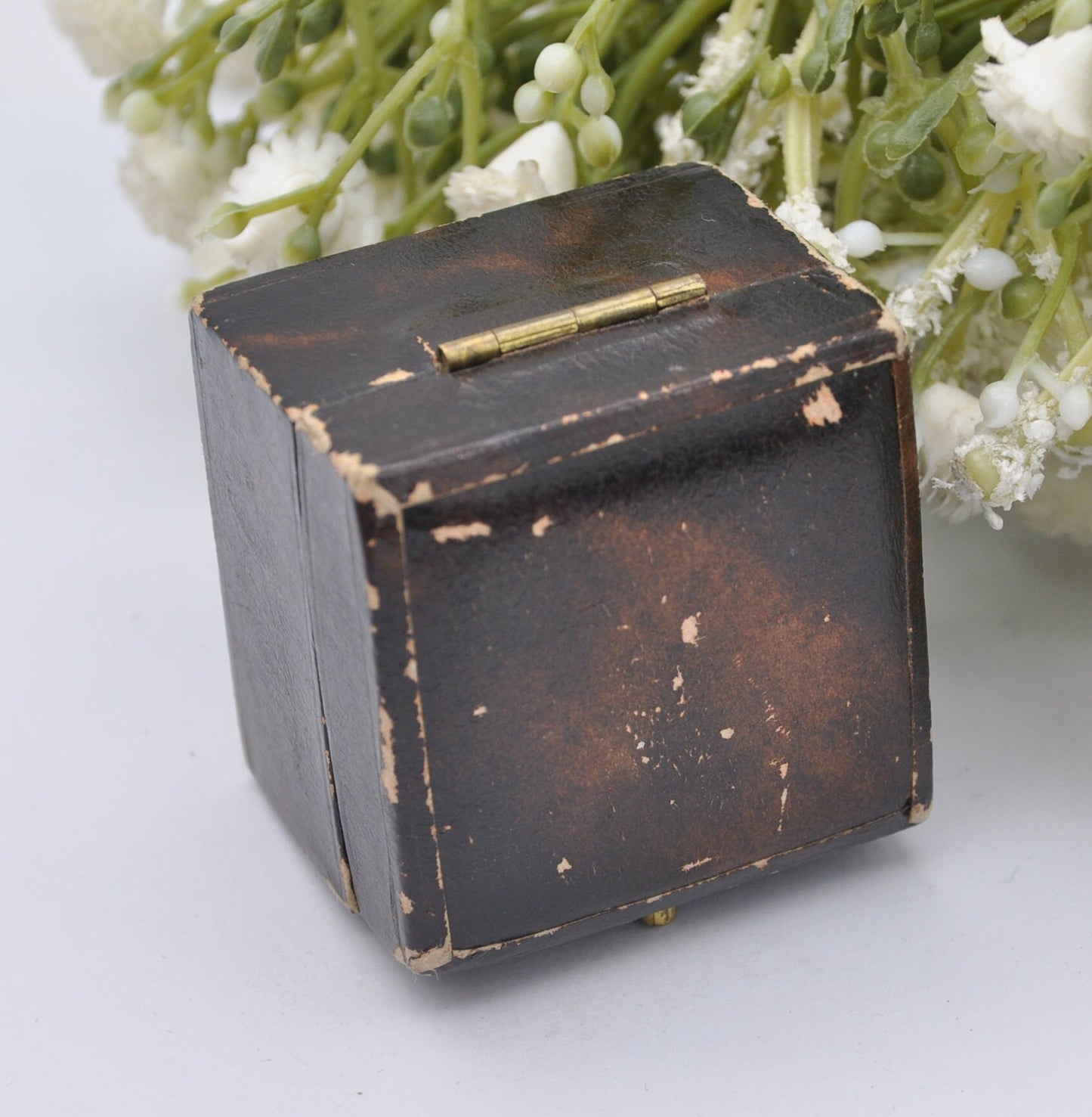 Antique Leather Ring Box with Gold Tooling -W. Davis & Sons Brighton Jewellers | Silk and Velvet Lined