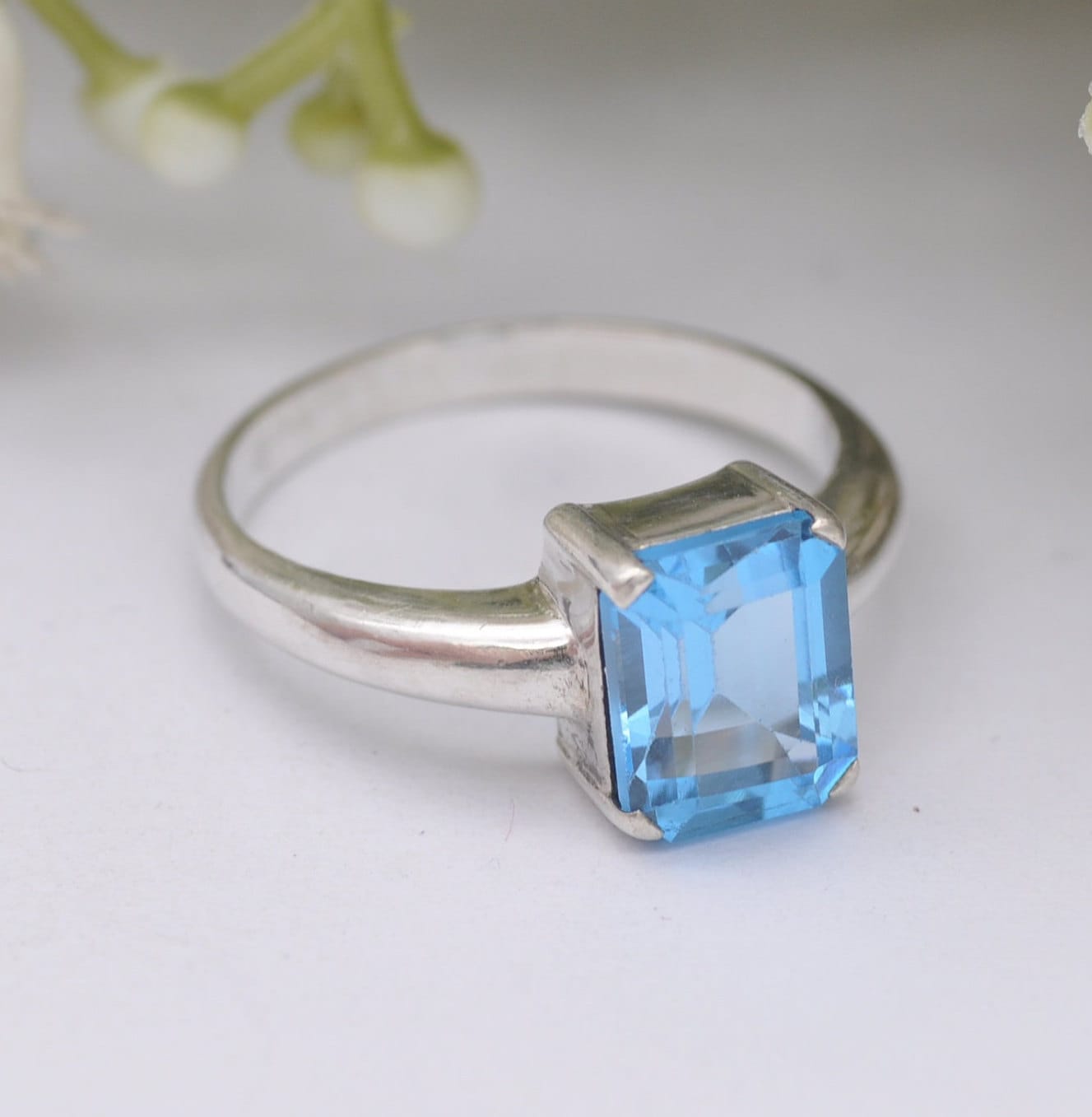 Sterling Silver Blue Stone Square Solitaire Ring - UK Size - R / US Size - 8 1/2