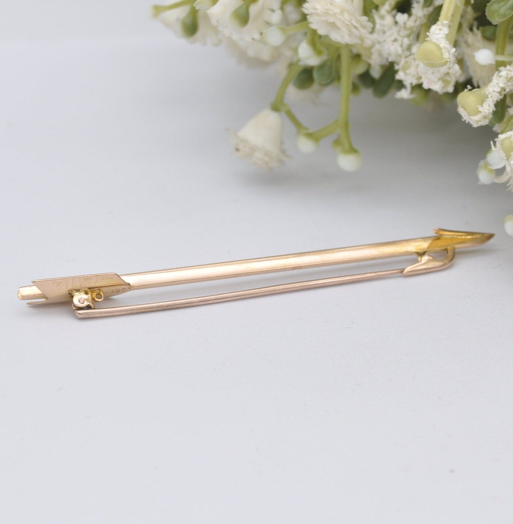 Antique 15ct Gold Arrow Bar Brooch - Cupid's Arrow | Dart