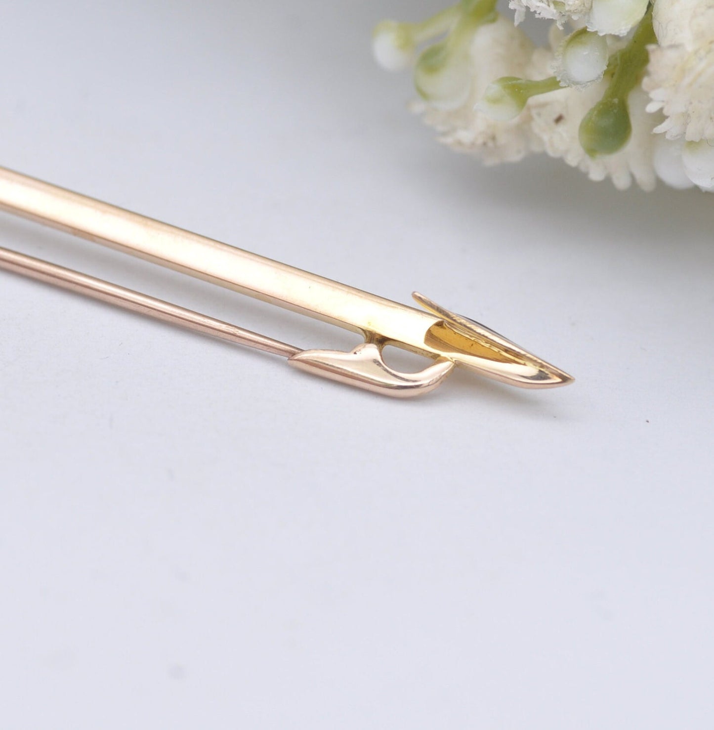 Antique 15ct Gold Arrow Bar Brooch - Cupid's Arrow | Dart