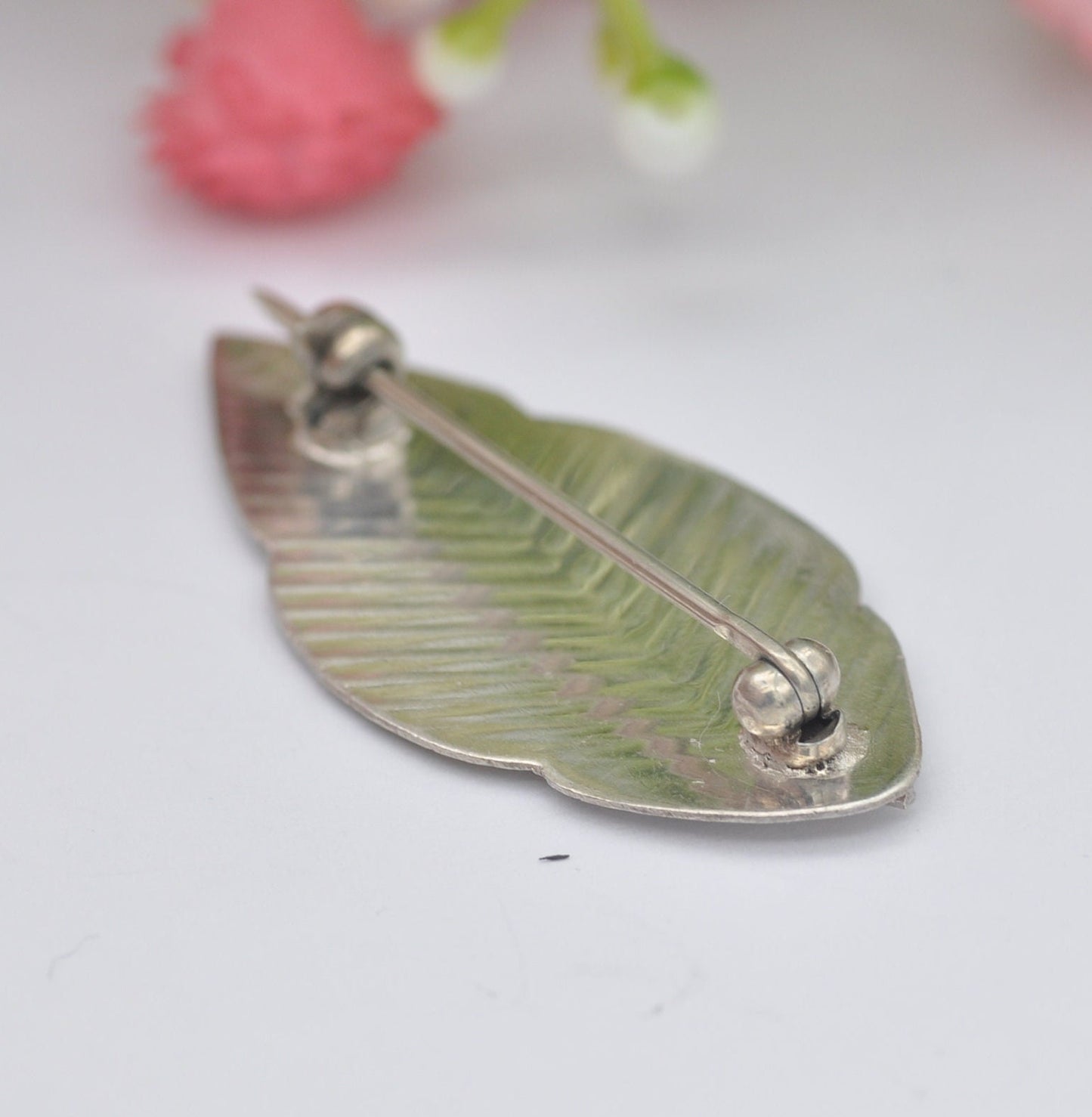 Vintage Sterling Silver Unusual Leaf Brooch - Textured Leaf Design | Ants Walking