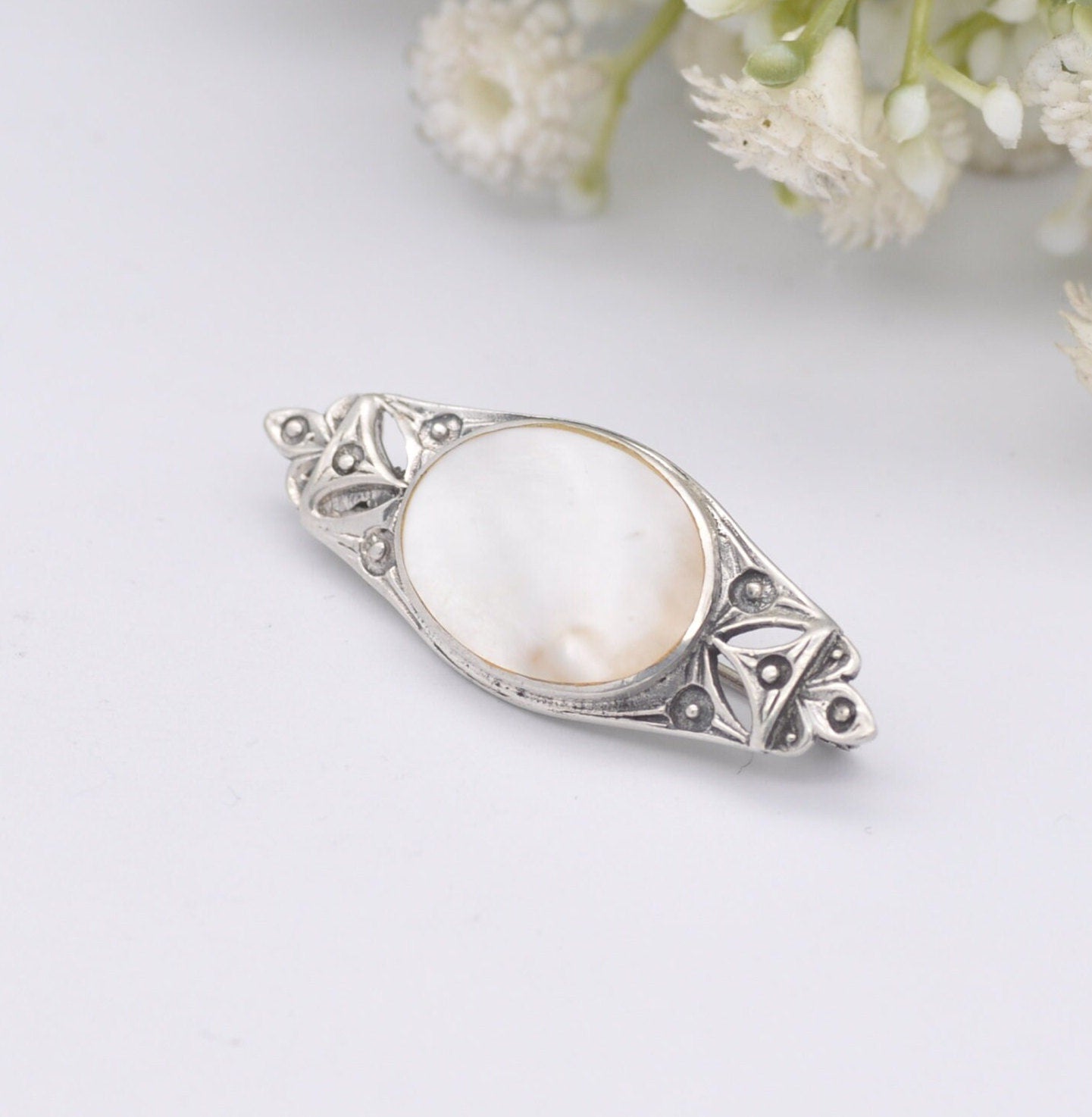 Vintage Sterling Silver Mother of Pearl Brooch - Ornate Leaf Design | Oval Shape