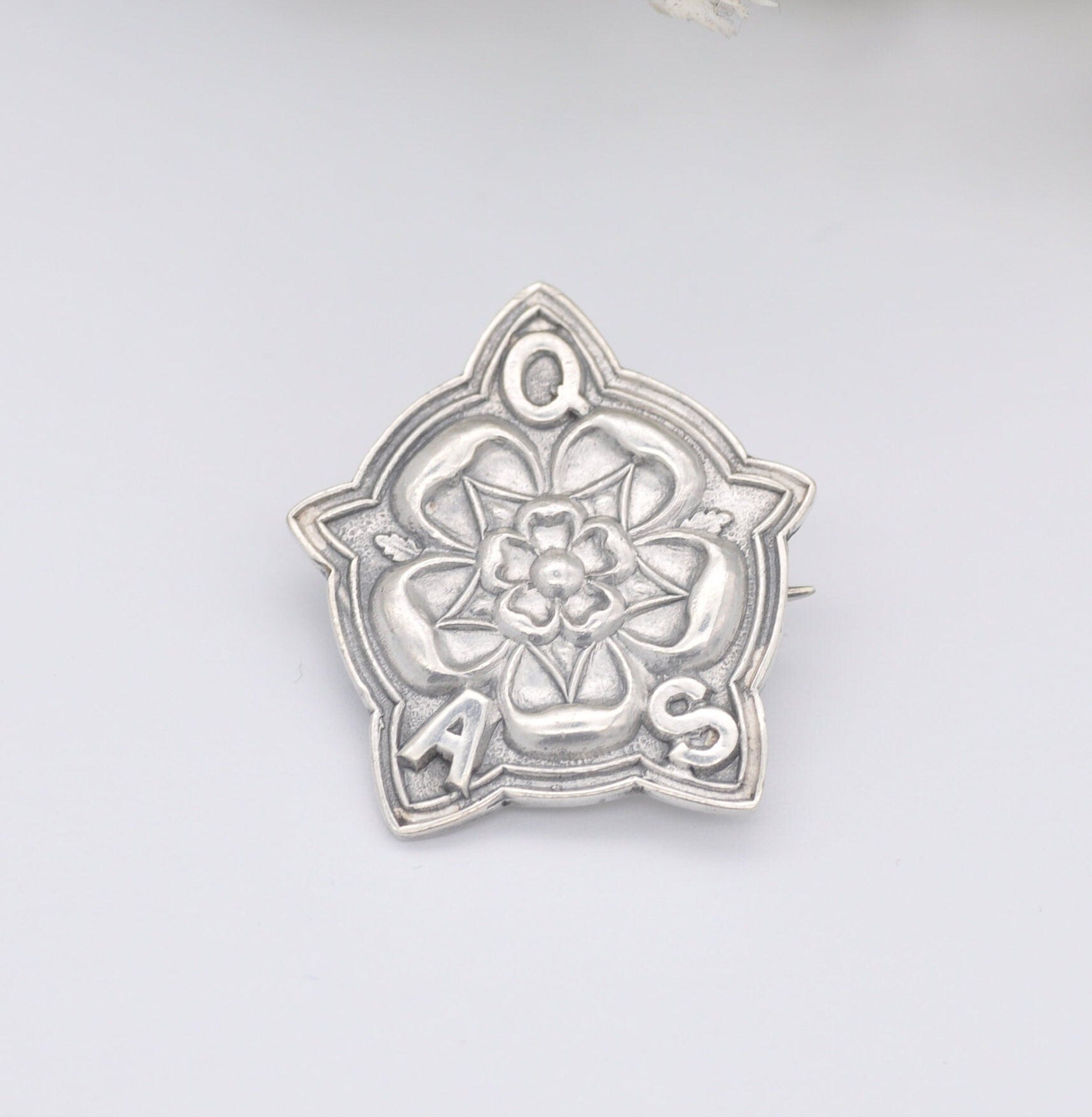 Vintage Sterling Silver Tudor Rose Badge 1934 - Payne Oxford | William Hair Haseler | AQS | QAS