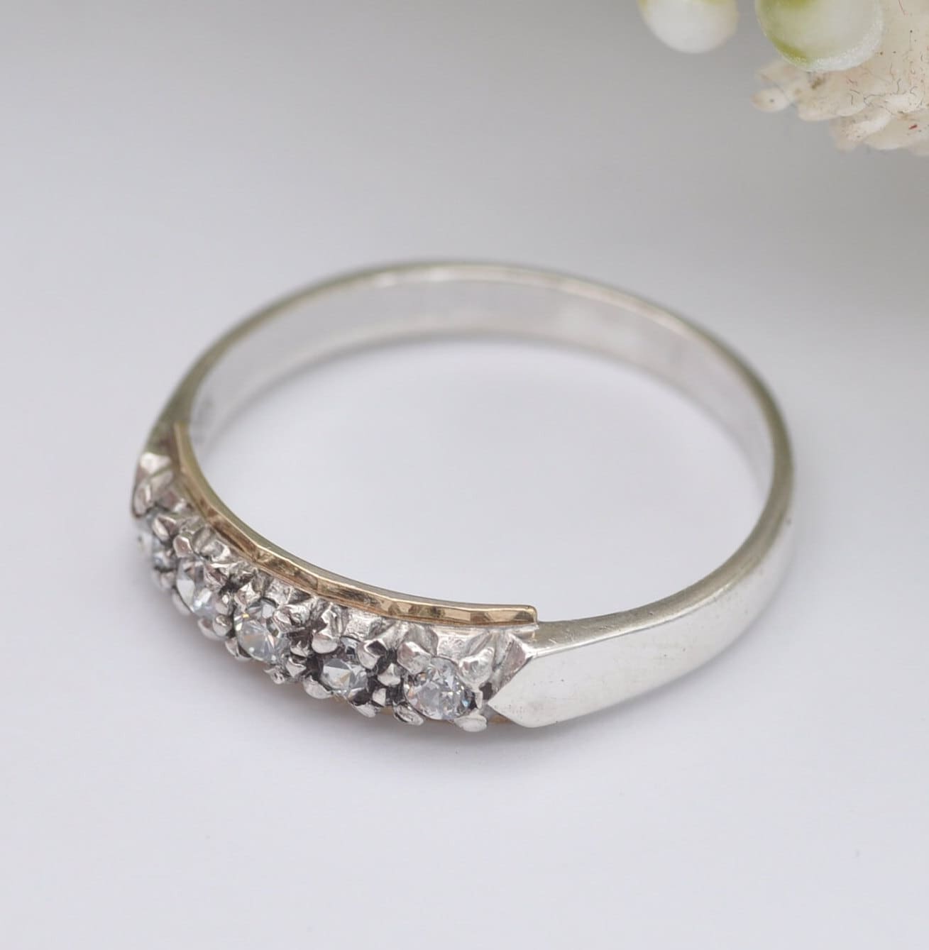 Vintage 9ct Gold & Sterling Silver Cubic Zirconia Ring - Sparkly Five Stone Band | UK Size - P 1/2 | US Size - 7 3/4