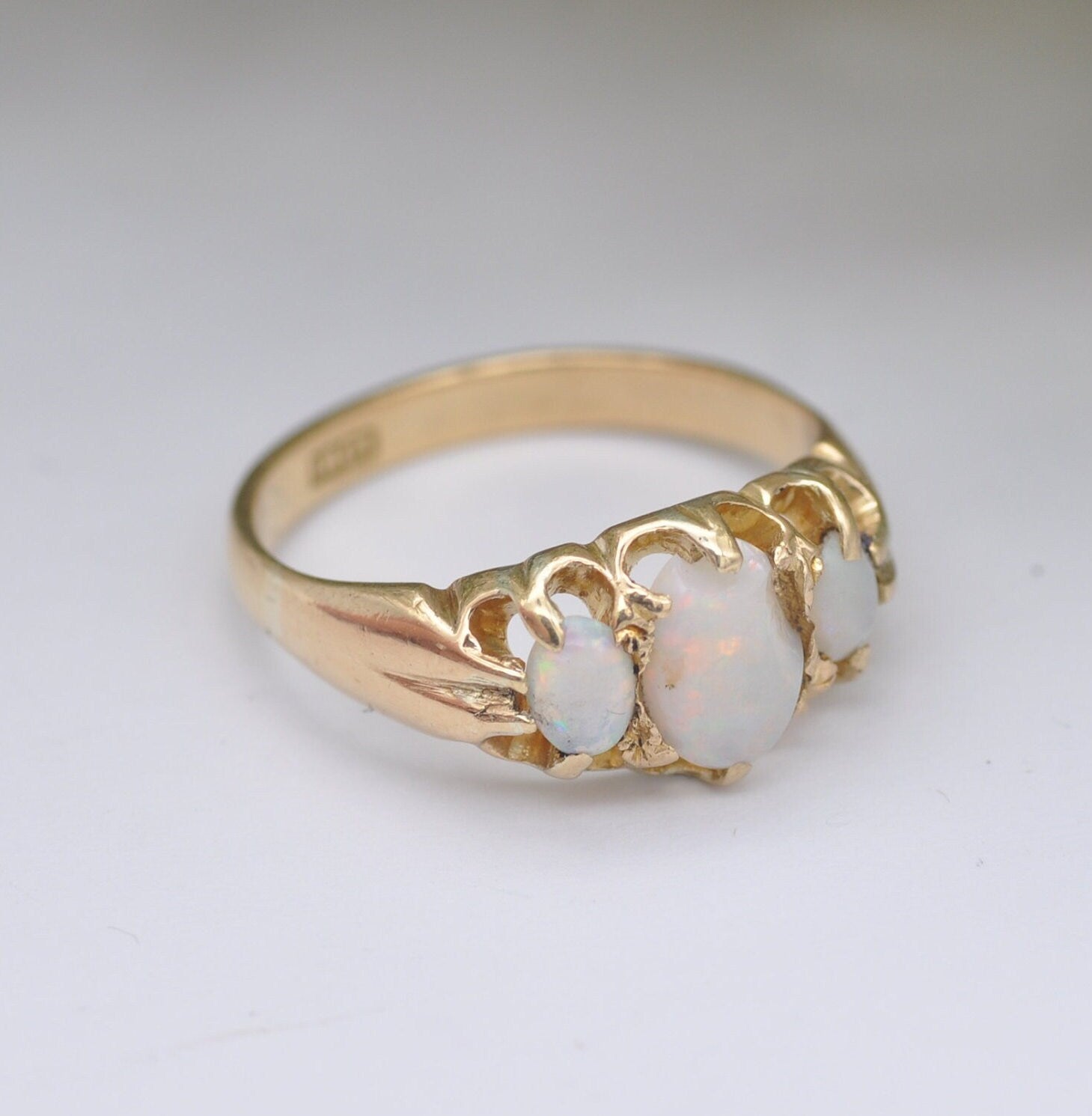 Antique 18ct Gold Opal Three Stone Ring - Oval Cabochon Trilogy | UK Size - K | US Size - 5 1/4