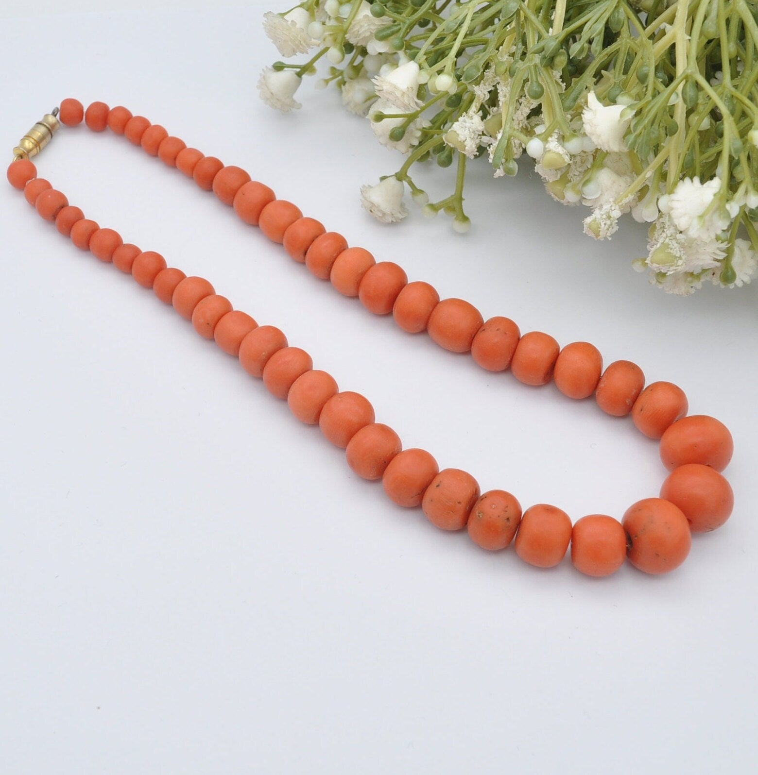 Antique Victorian Coral Necklace - Short Beaded Collar Necklace | Graduating Large Salmon Coral Beads | 14" 36cm | 51g