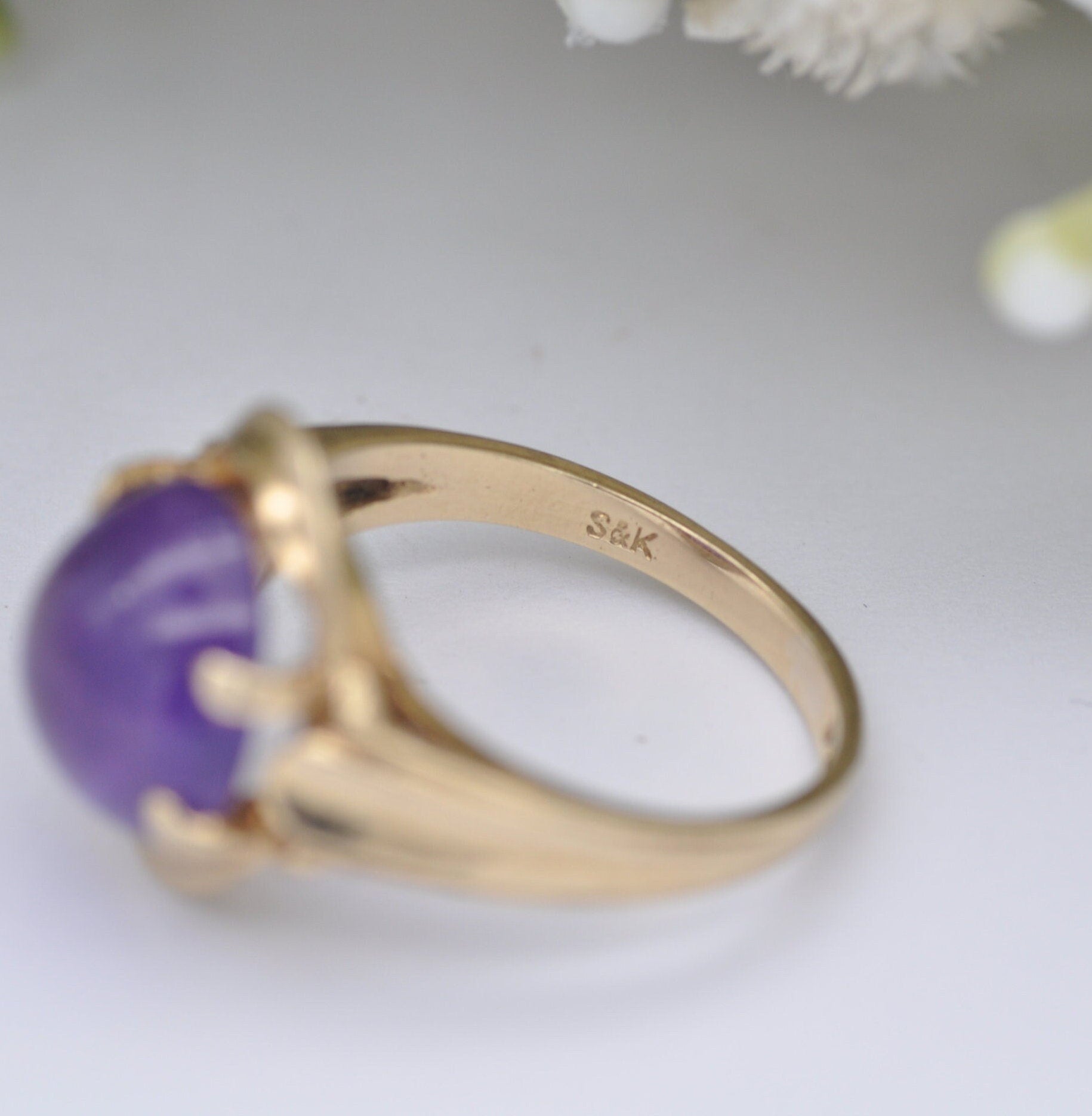 Vintage 9ct Gold Amethyst Ring 1989 - Unusual Cabochon Amethyst | UK Size - K | US Size - 5 1/4