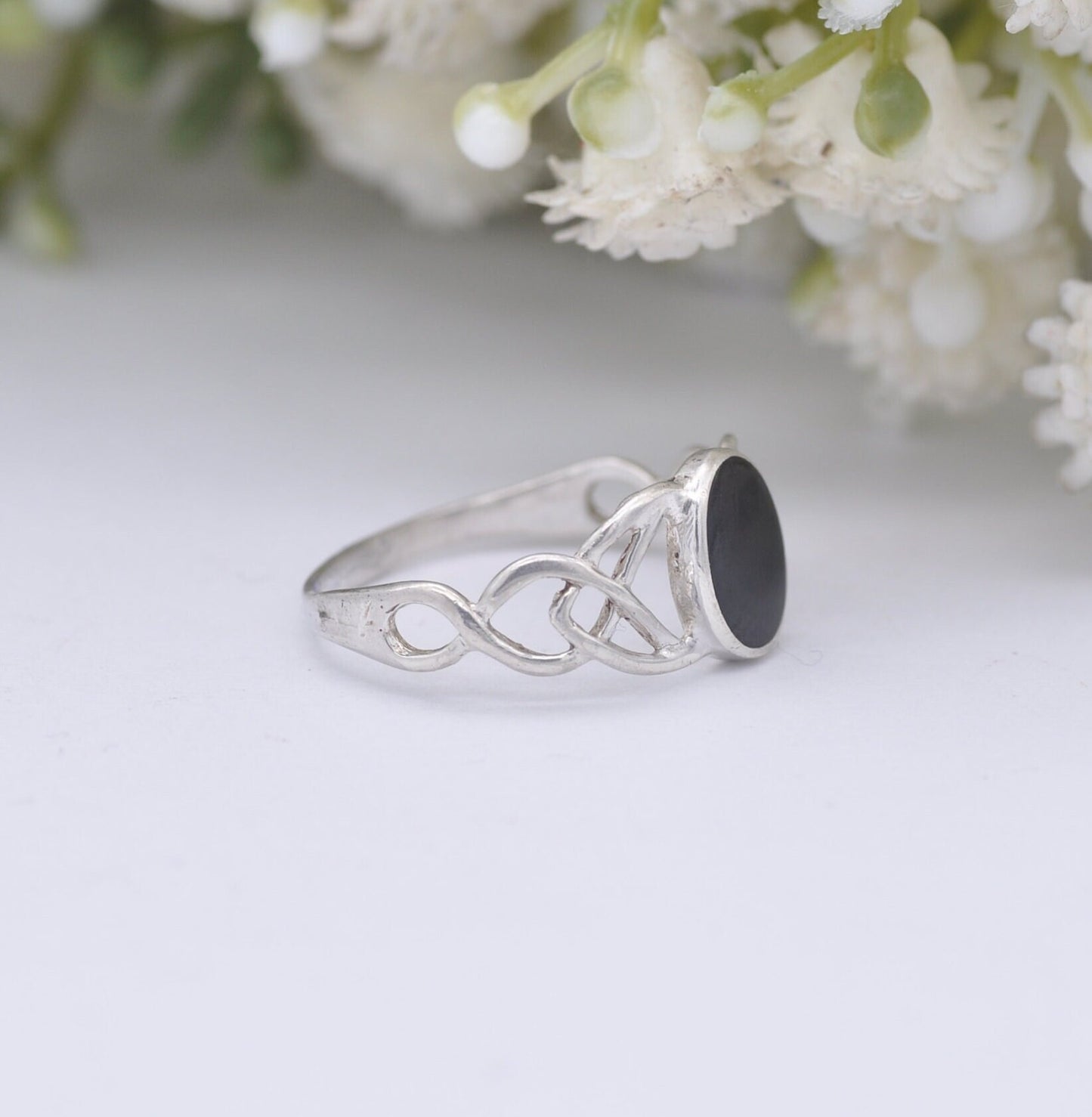 Vintage Sterling Silver Onyx Ring - Celtic Twist Band | UK Size - N / US Size - 6 3/4