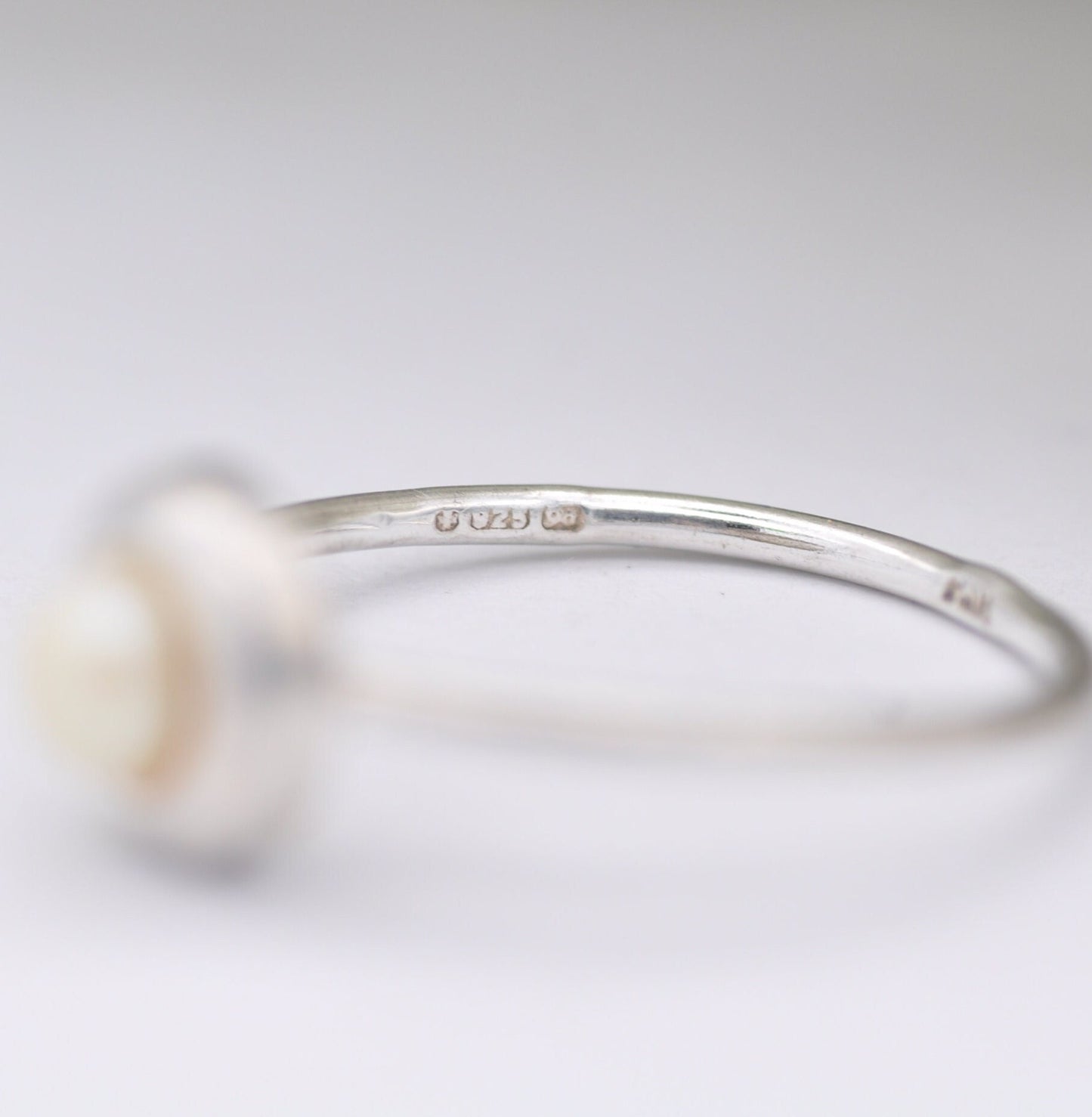 Vintage Sterling Silver Faux Pearl Ring - Delicate Vintage Ring | UK Size - M | US Size - 6 1/4