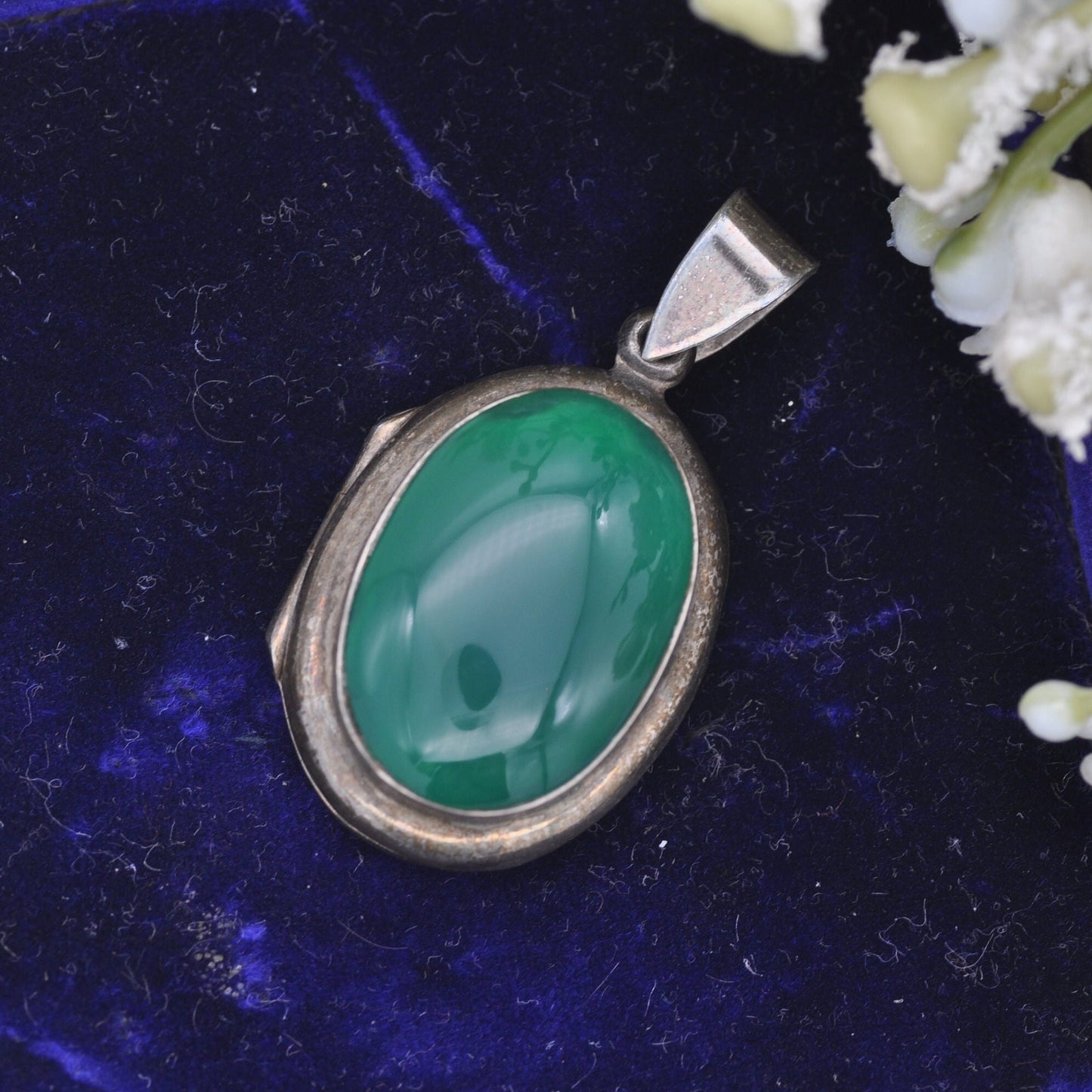 Vintage Sterling Silver Chrysoprase Locket Pendant - Oval Cabochon Gemstone