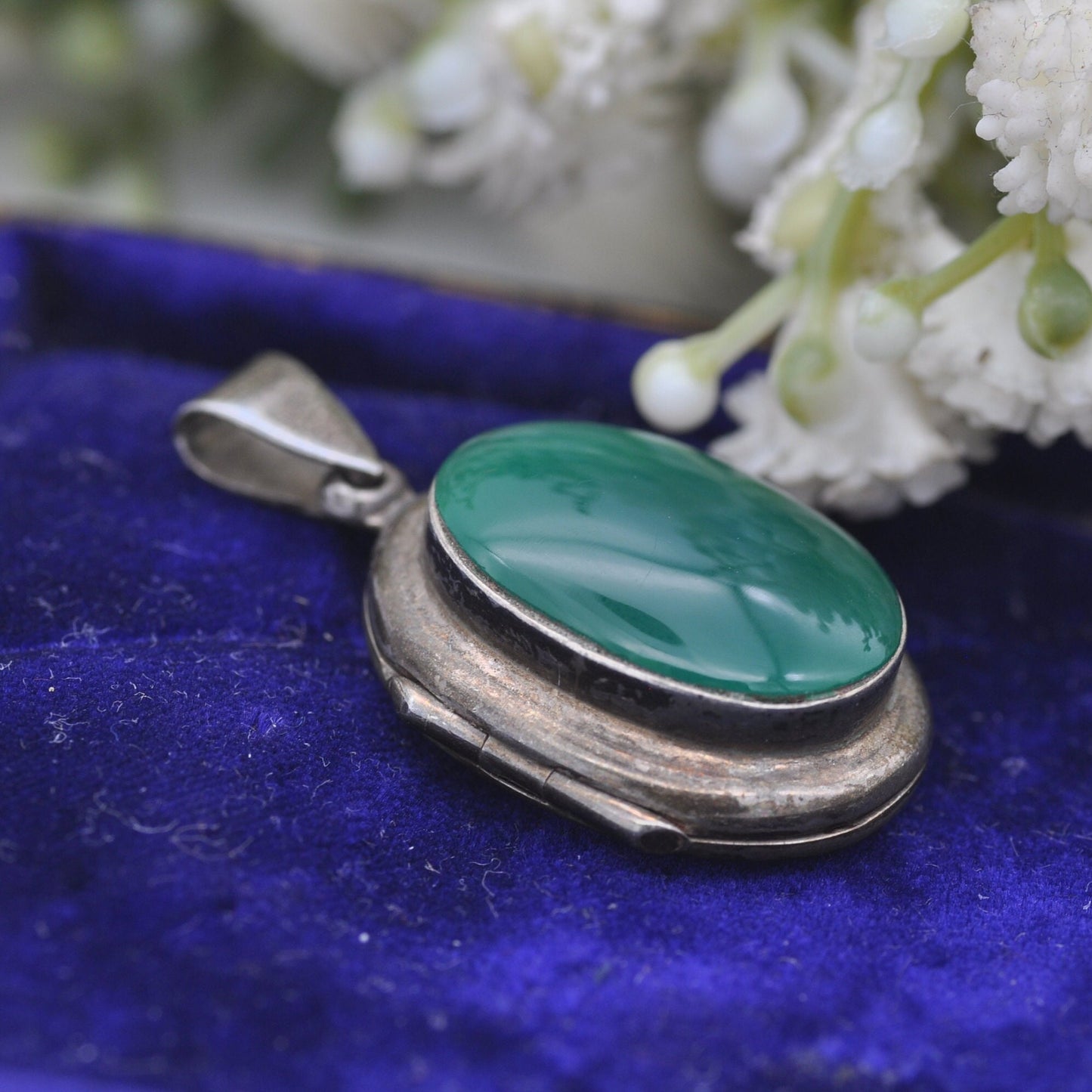 Vintage Sterling Silver Chrysoprase Locket Pendant - Oval Cabochon Gemstone