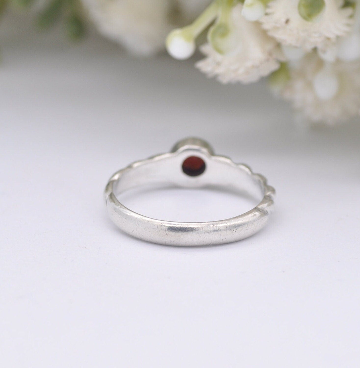 Vintage Sterling Silver Garnet Solitaire Ring - Minimalist Delicate Red Stone | UK Size - M | US Size - 6 1/4