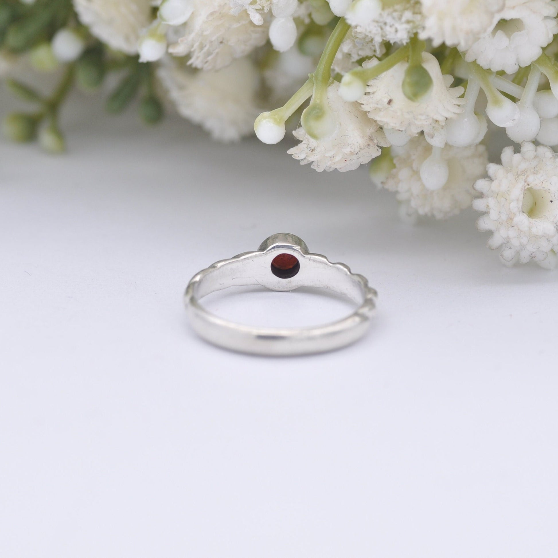 Vintage Sterling Silver Garnet Solitaire Ring - Minimalist Delicate Red Stone | UK Size - M | US Size - 6 1/4