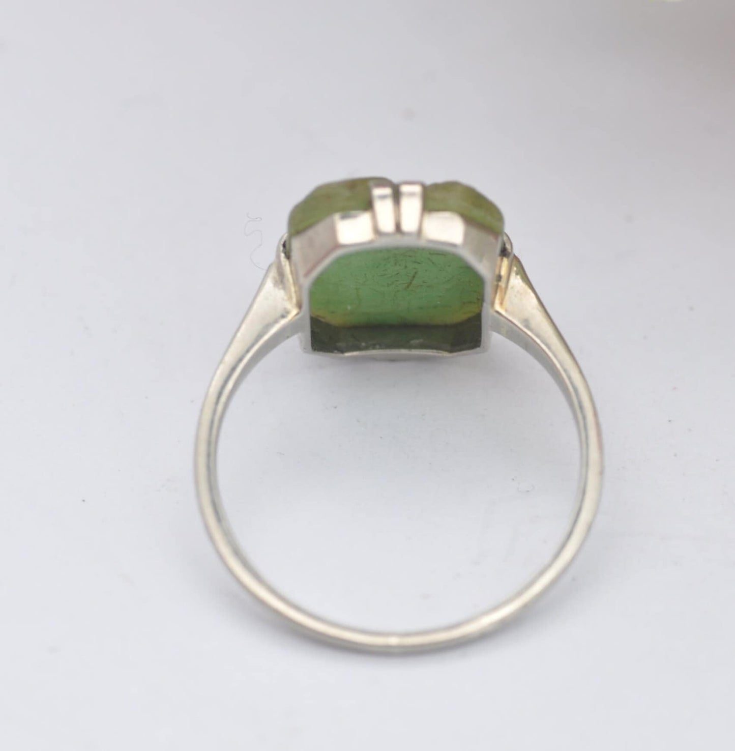 Antique Art Deco 9ct White Gold Ring with Early Plastic Green Stone - Unusual Egyptian Revival Style | UK Size - N | US Size - 6 3/4