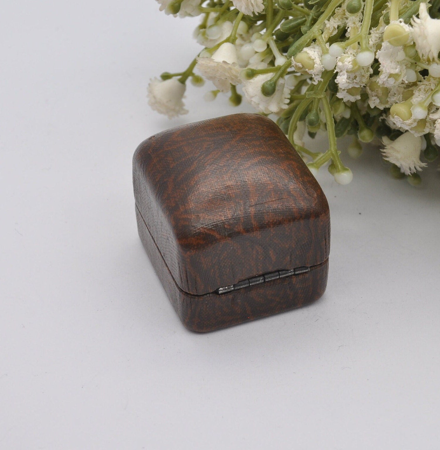 Vintage Hard Brown Ring Box - Klein & Binkley Jewellers | Hamilton Canada | Silk and Velvet Lined