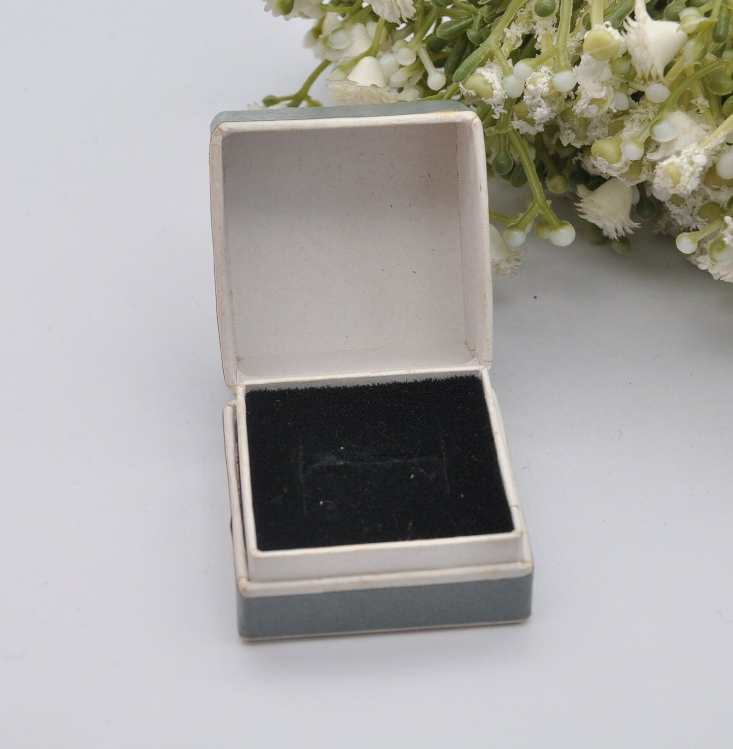 Vintage Blue and Gold Ring Box Carboard Box - Barbara Cattle Jeweller & Silversmith | 65 Stonegate York