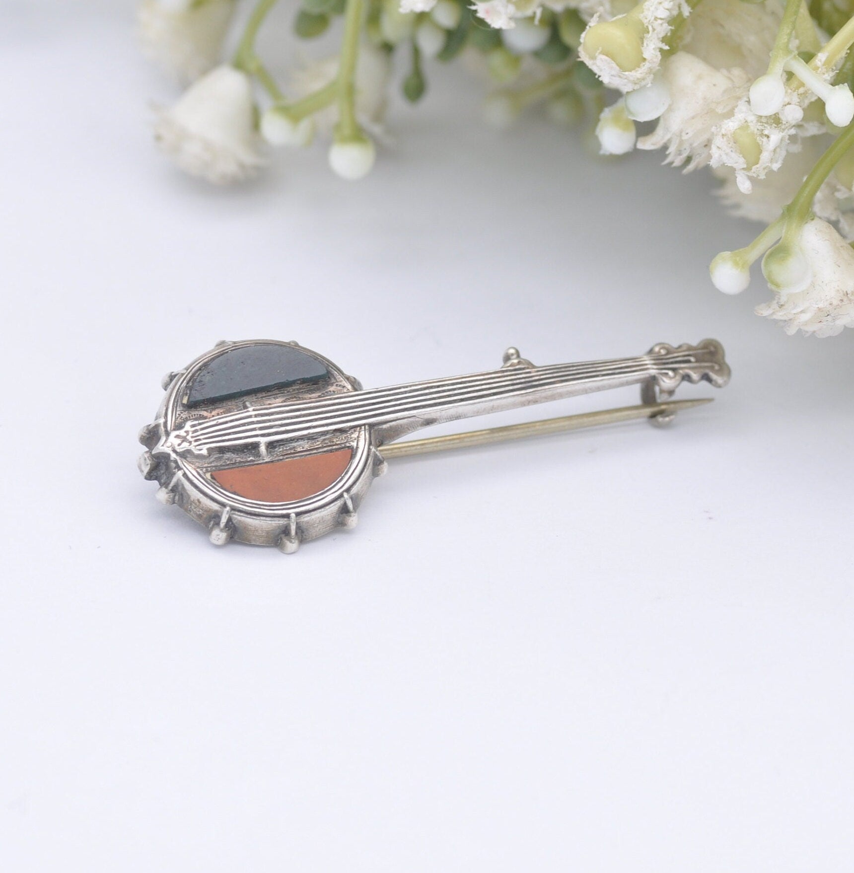 Antique Sterling Silver Jasper Banjo Brooch - Novelty Victorian Musical Instrument Jewellery | Scottish Gemstone Brooch