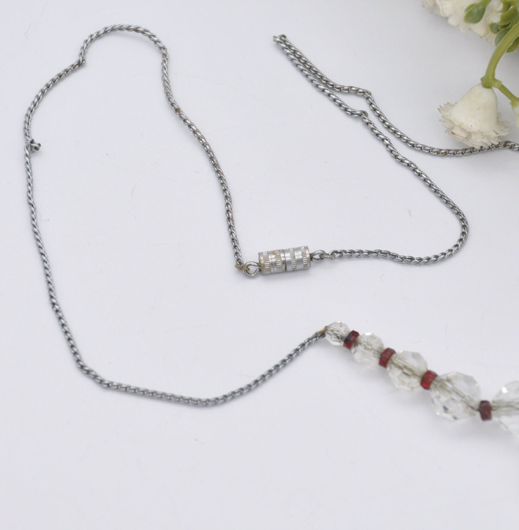 Vintage Art Deco Glass Necklace with Red and Clear Sparkly Glass