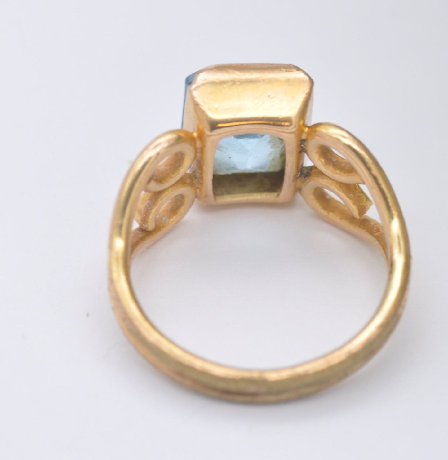 Vintage Rolled Gold Ring with Blue Paste Stone - Scrolling Heart Shoulders | UK Size - J | US Size - 4 3/4