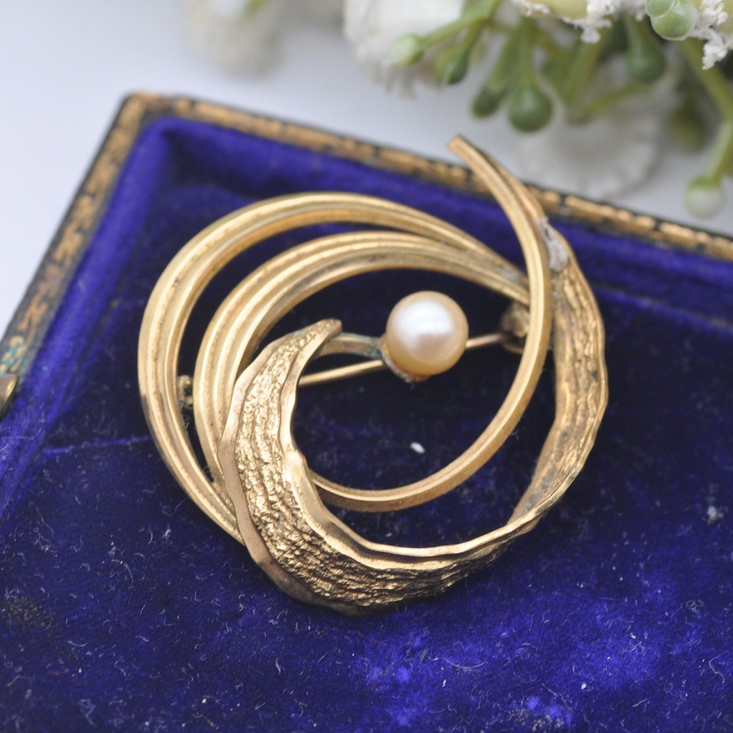 Vintage Rolled Gold Brooch with Imitation Pearl - Mid-Century Textured Pin | Spiral Brooch