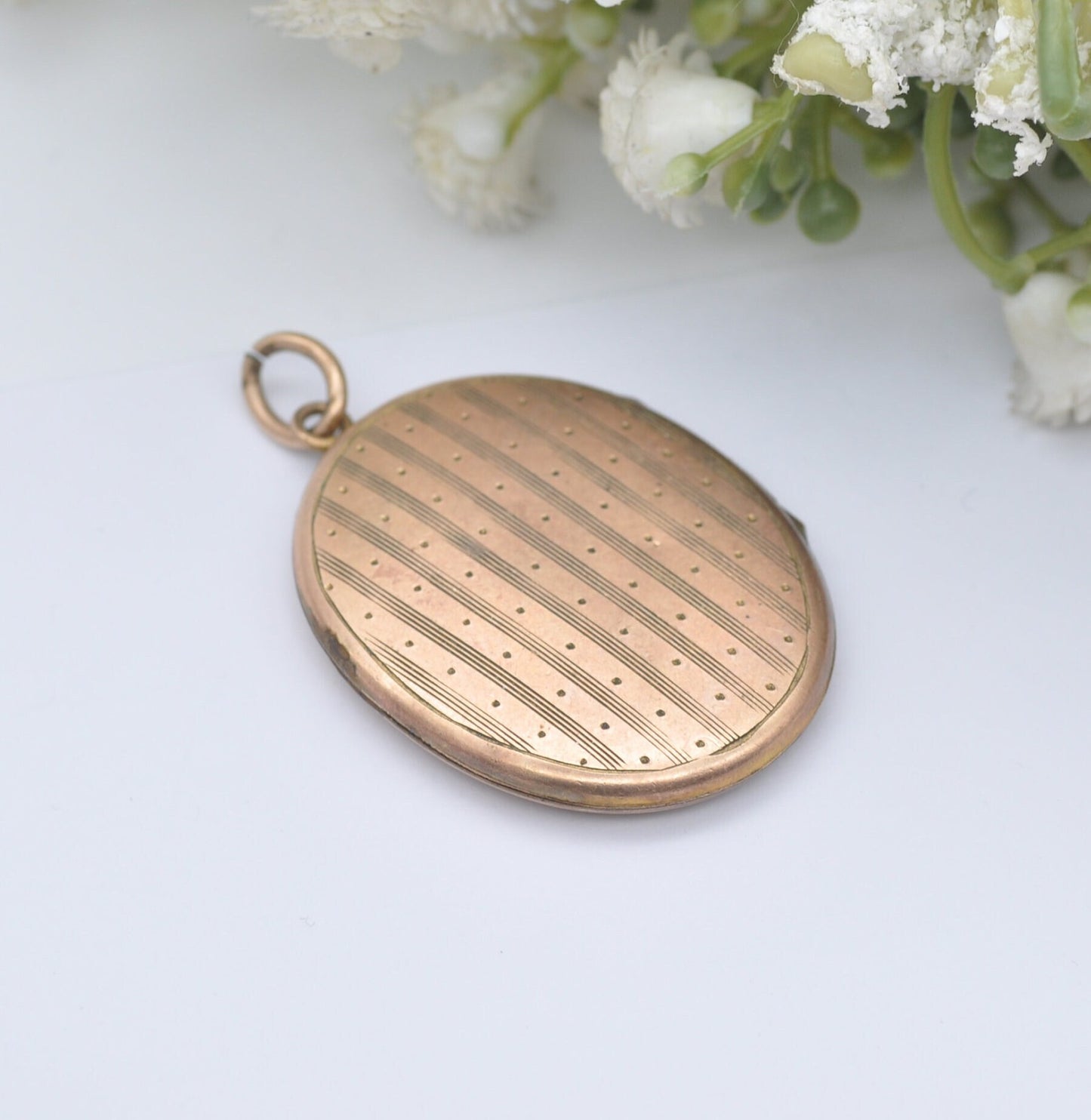 Antique Rolled Gold Locket with Engine Turned Pin-Stripe Design - No Engraving | Including Photograph