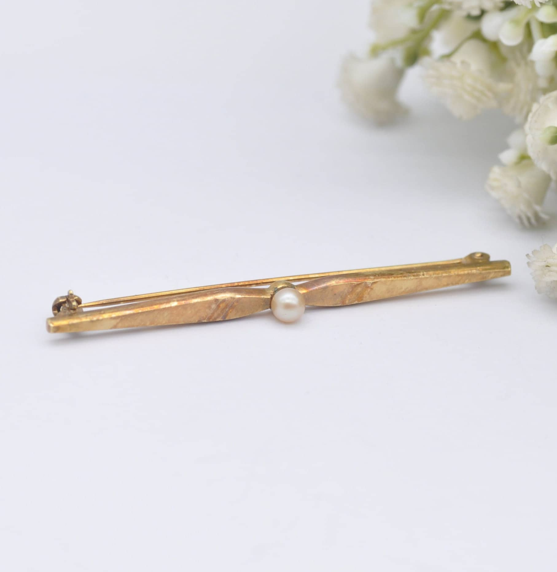 Vintage Kordes and Lichtenfels Rolled Gold Bar Brooch with an Imitation Pearl - K&L Designer | Amerik