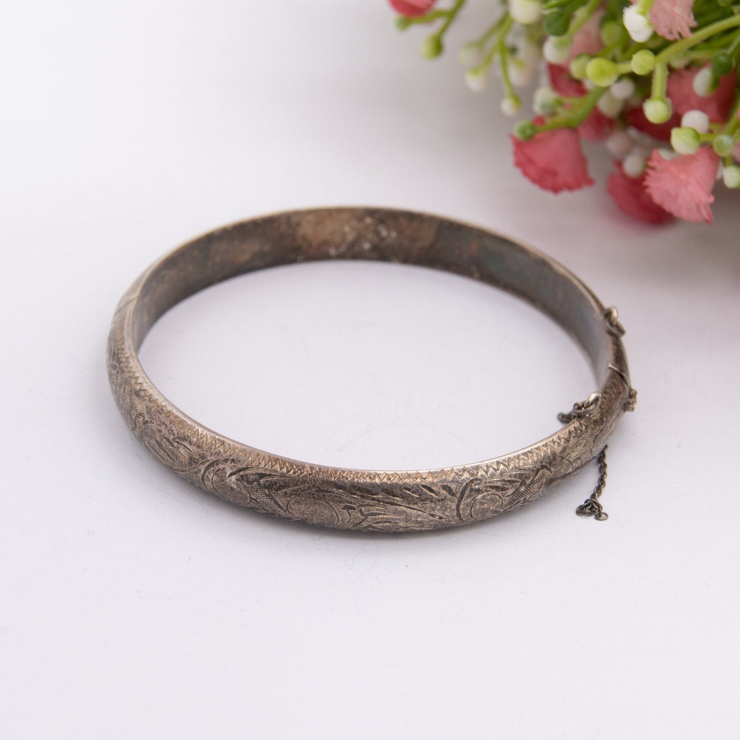 Vintage Sterling Silver Bangle Bracelet with Engraved Floral Scrolling Pattern