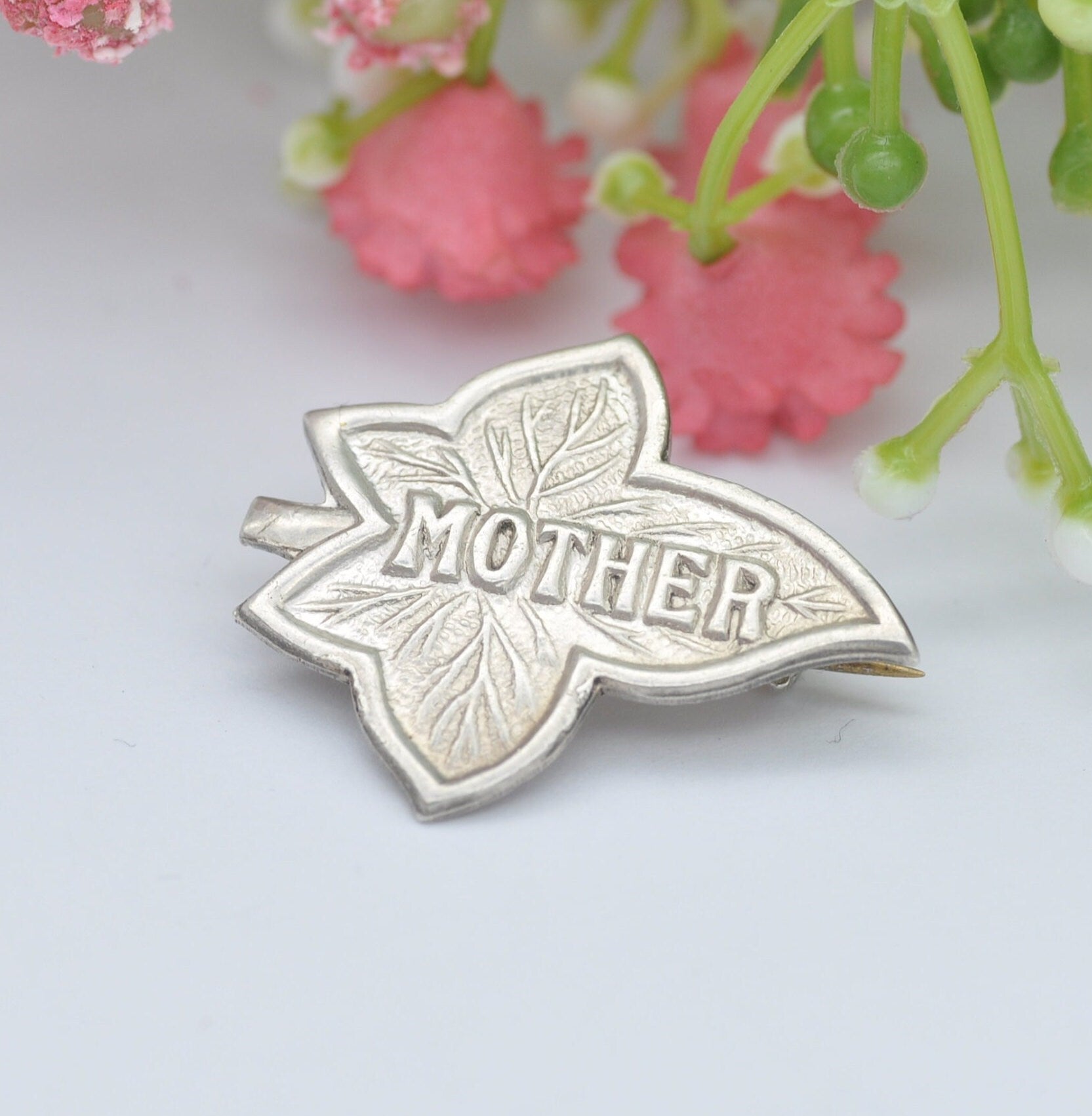 Antique Sterling Silver Mother Leaf Brooch - Sentimental Mum Jewellery